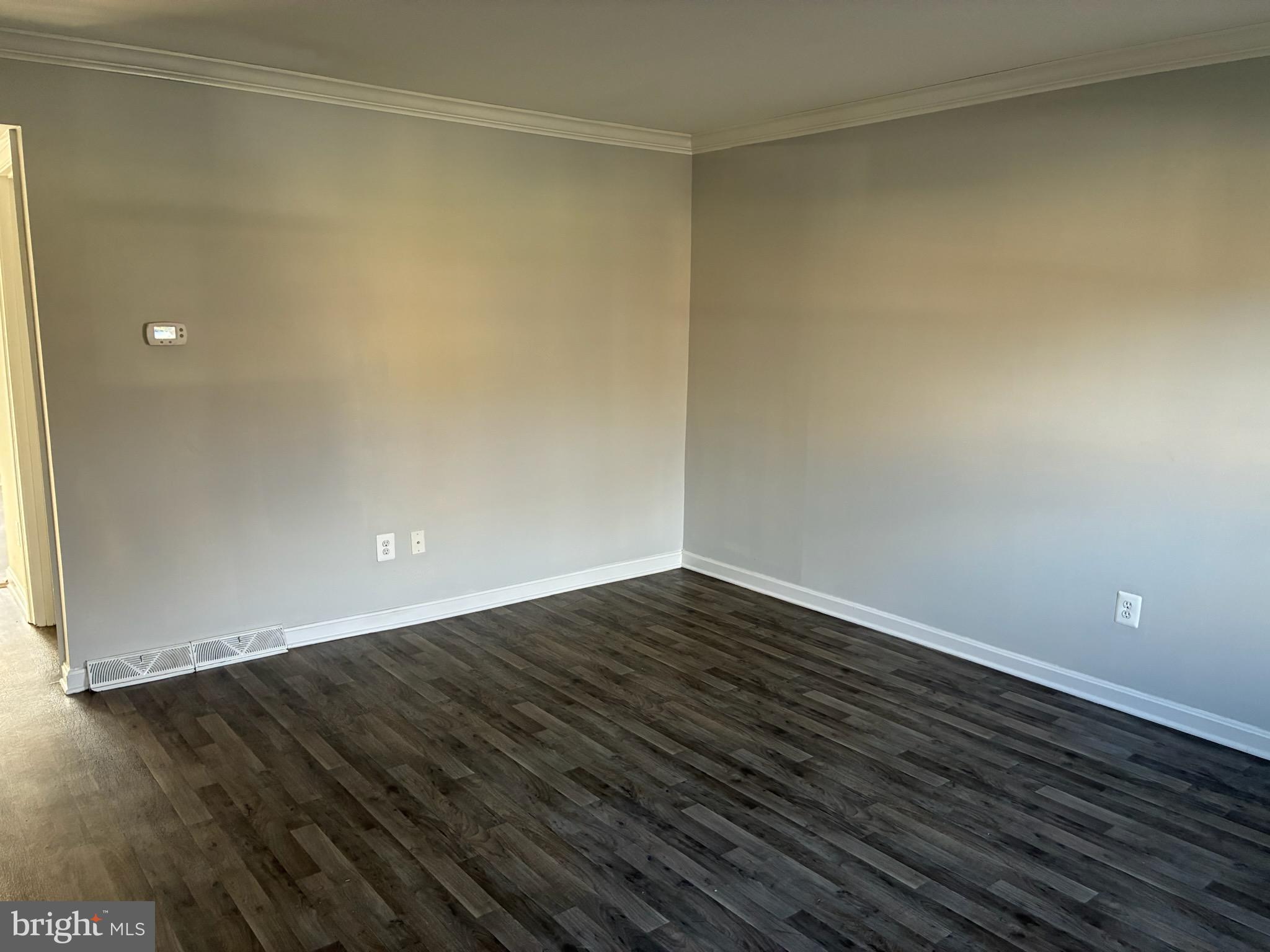 LONDONTOWNE - Residential Lease