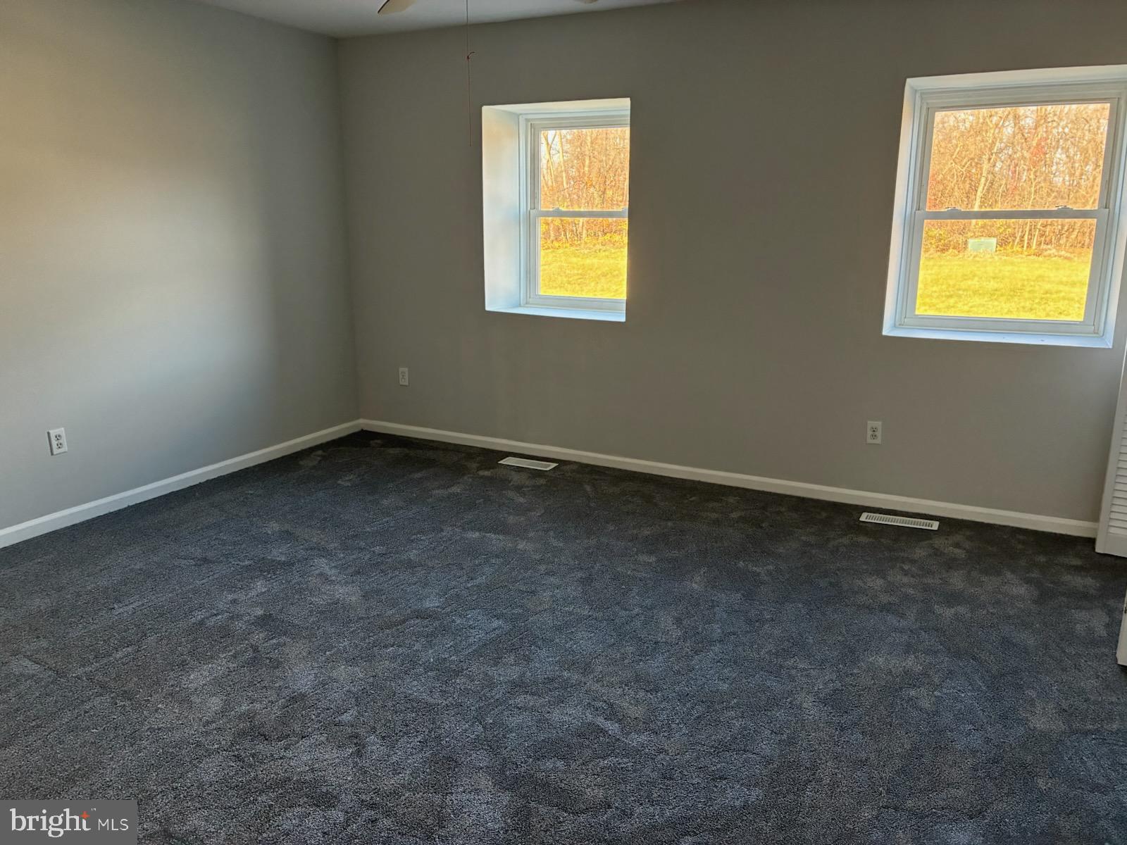 LONDONTOWNE - Residential Lease