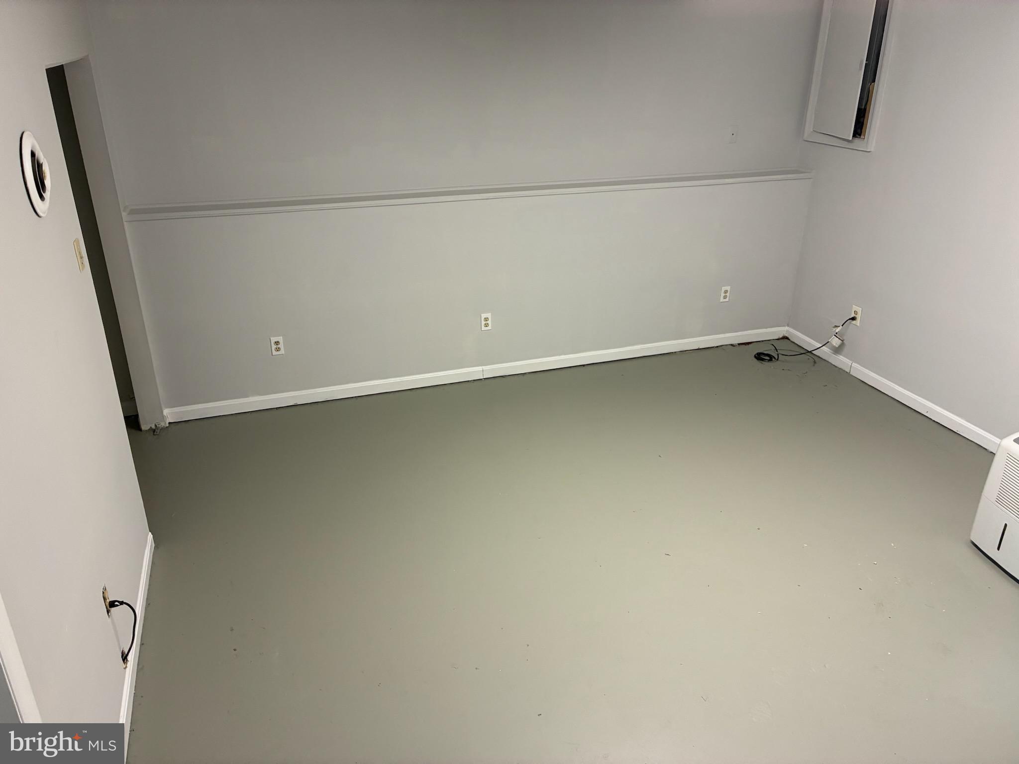 LONDONTOWNE - Residential Lease