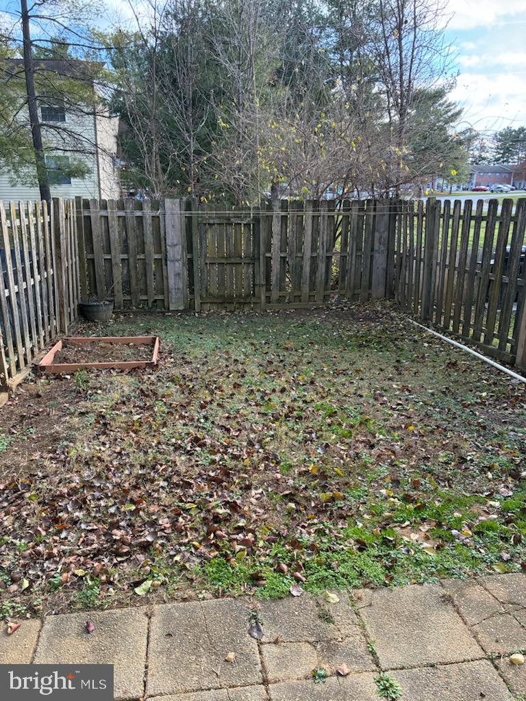 LONDONTOWNE - Residential Lease