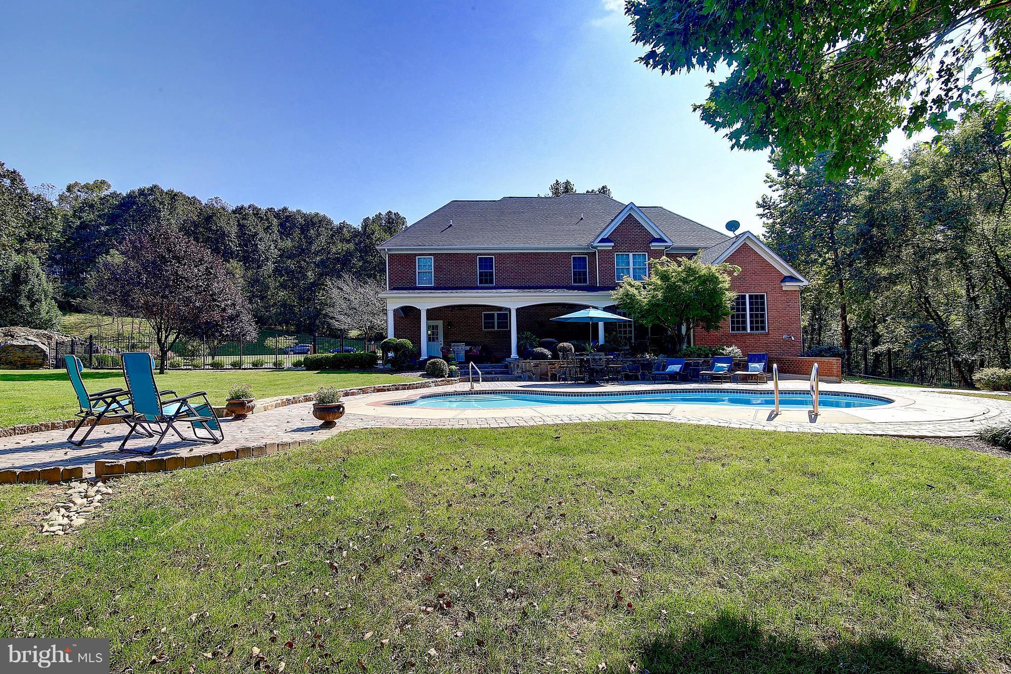 CROSSINGS ON THE POTOMAC - Residential