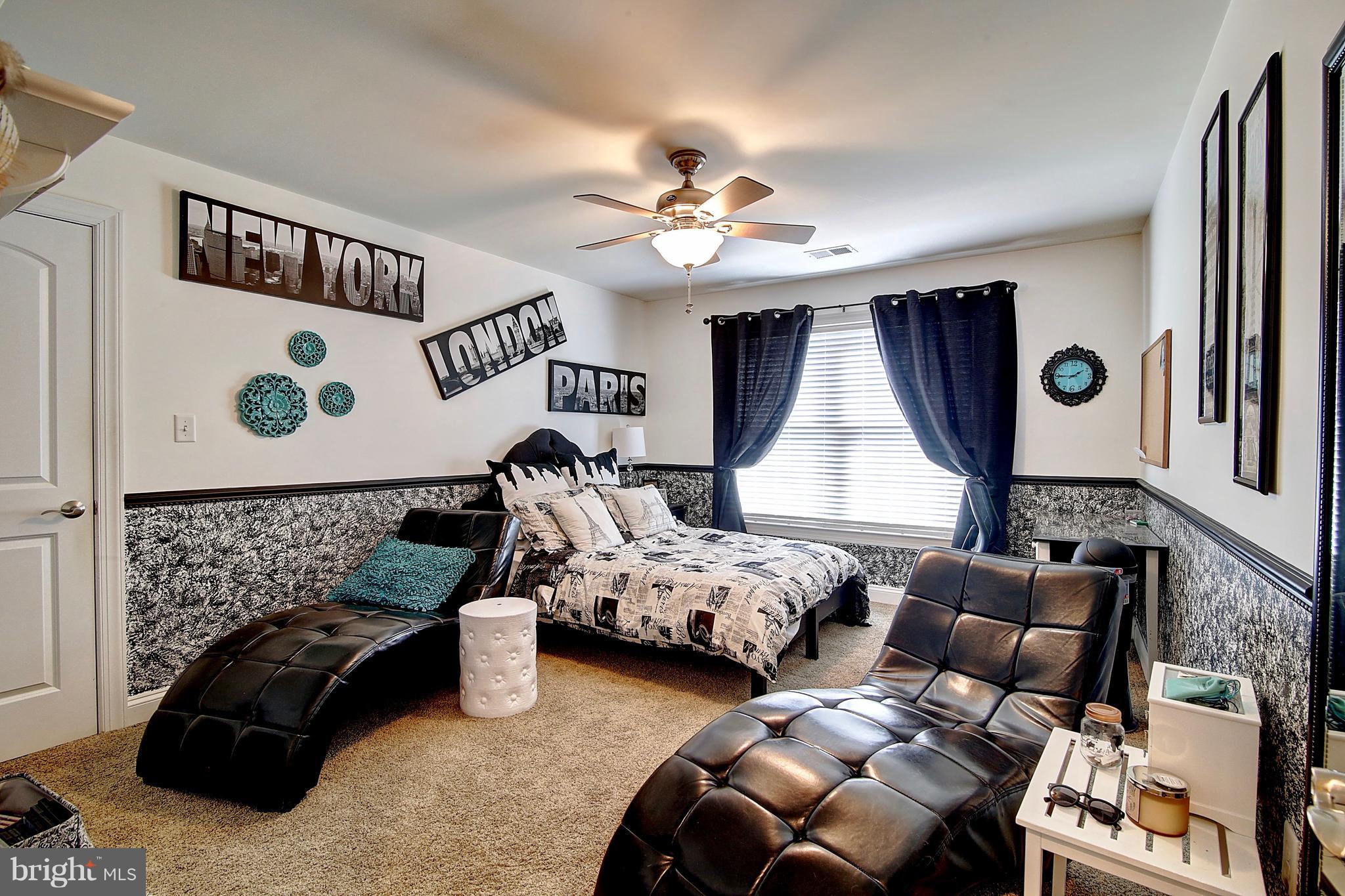 CROSSINGS ON THE POTOMAC - Residential