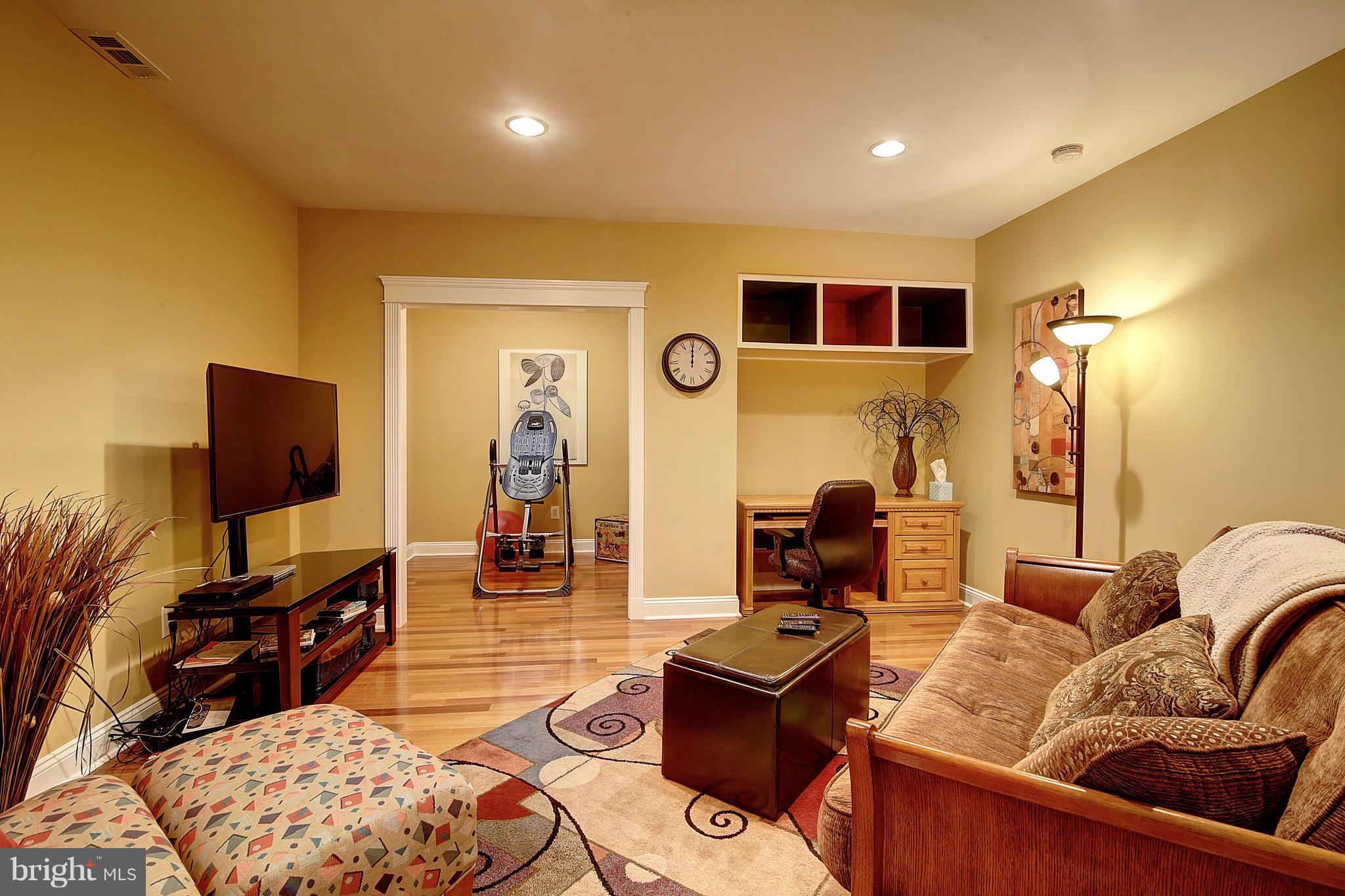 CROSSINGS ON THE POTOMAC - Residential