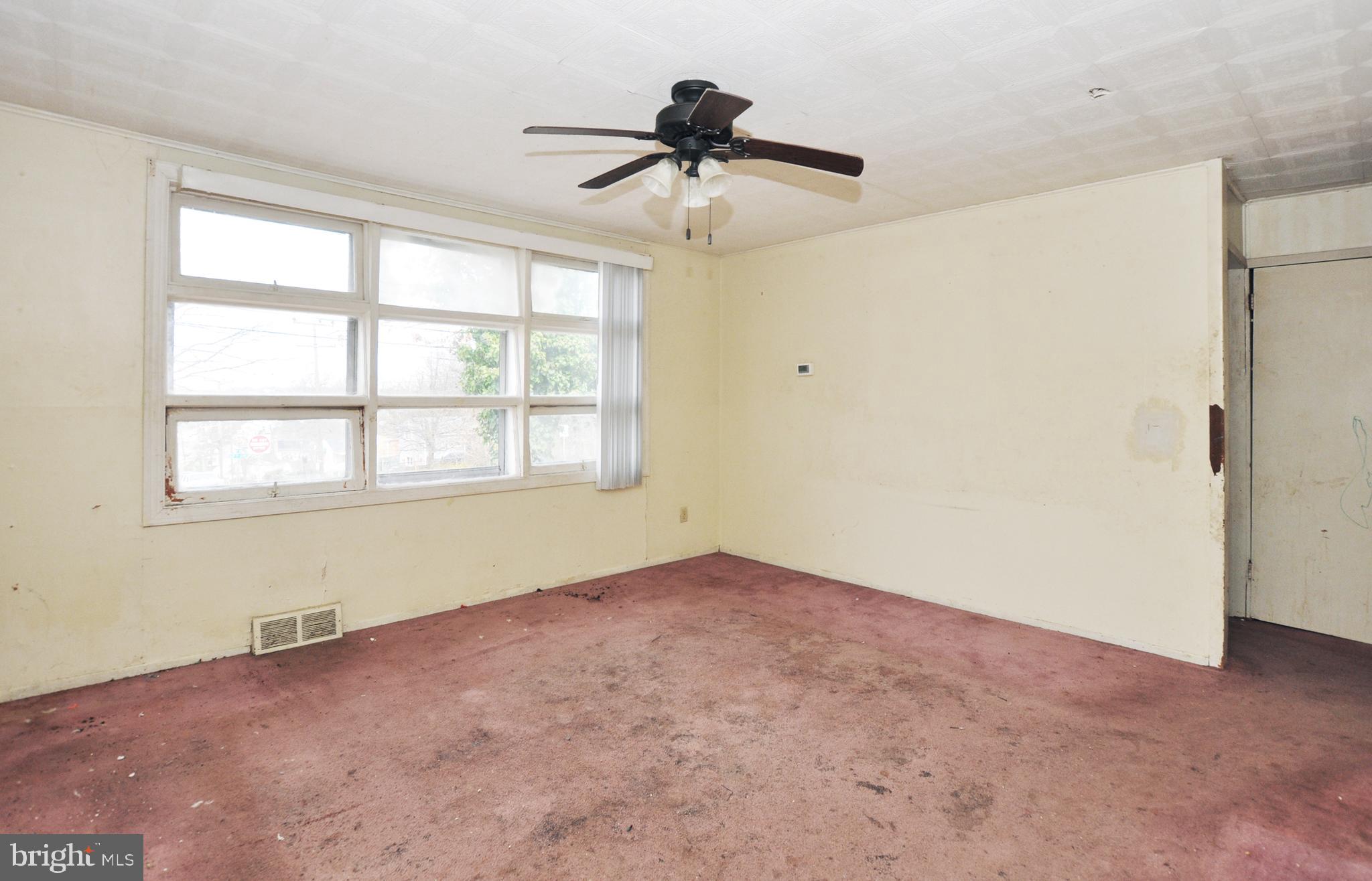 EAST RIVERDALE - Residential