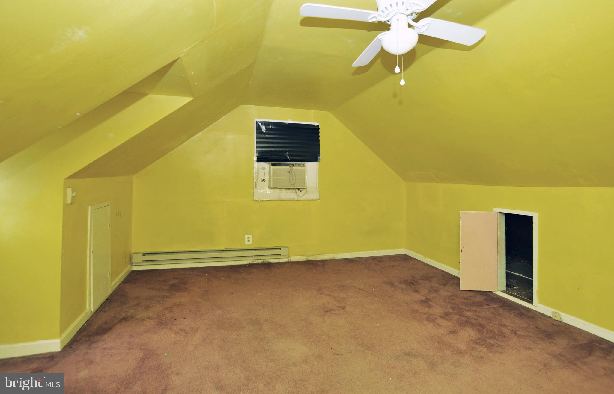 EAST RIVERDALE - Residential