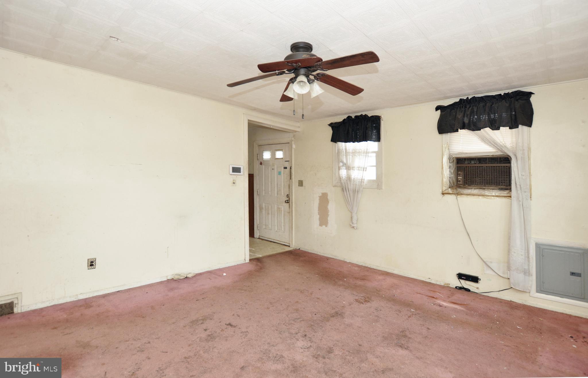 EAST RIVERDALE - Residential