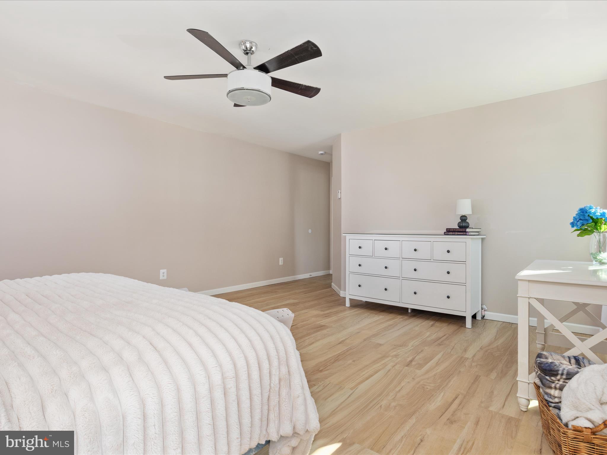 BROOKSIDE - Residential