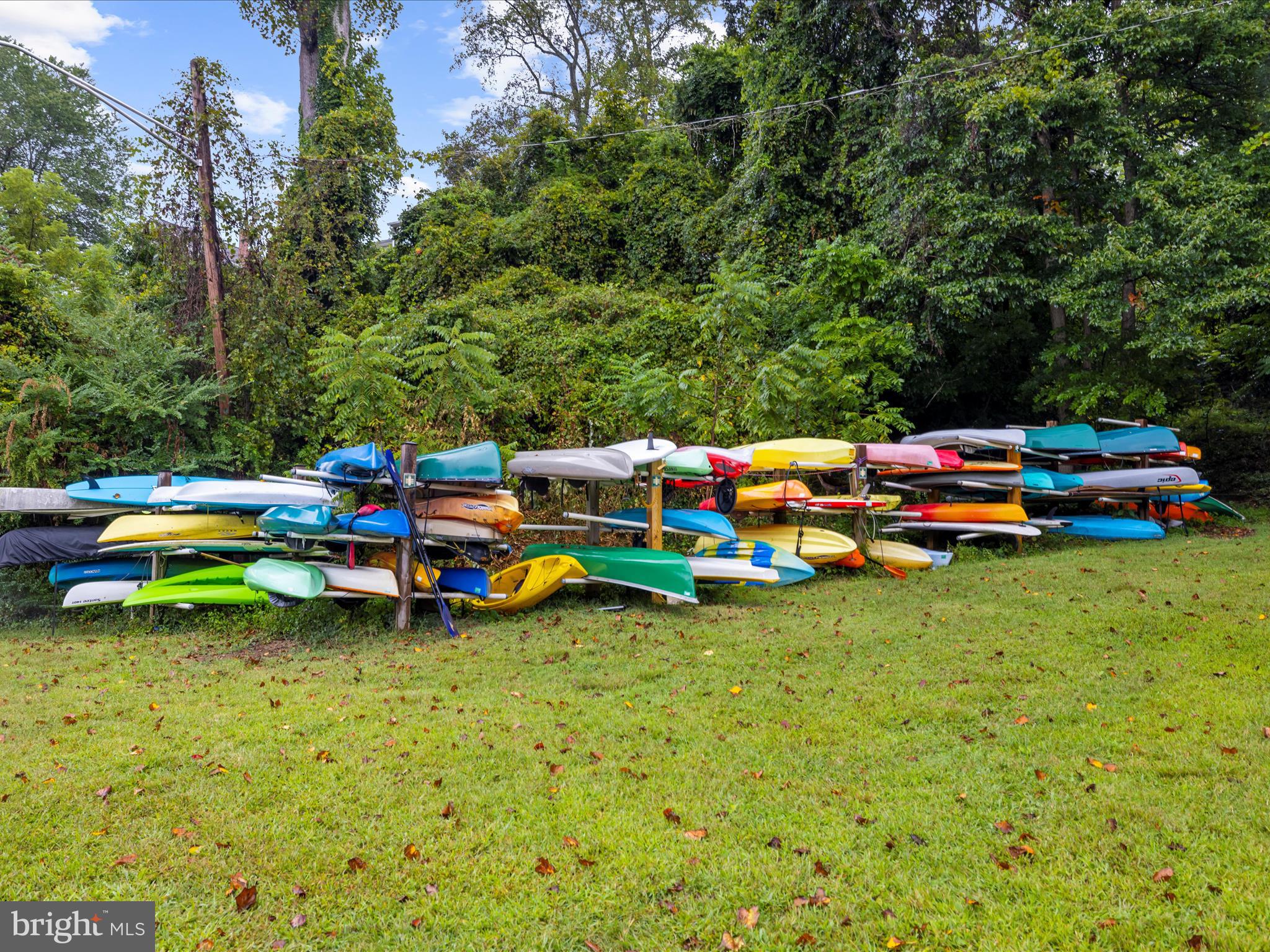 HIDDEN HILLS - Residential