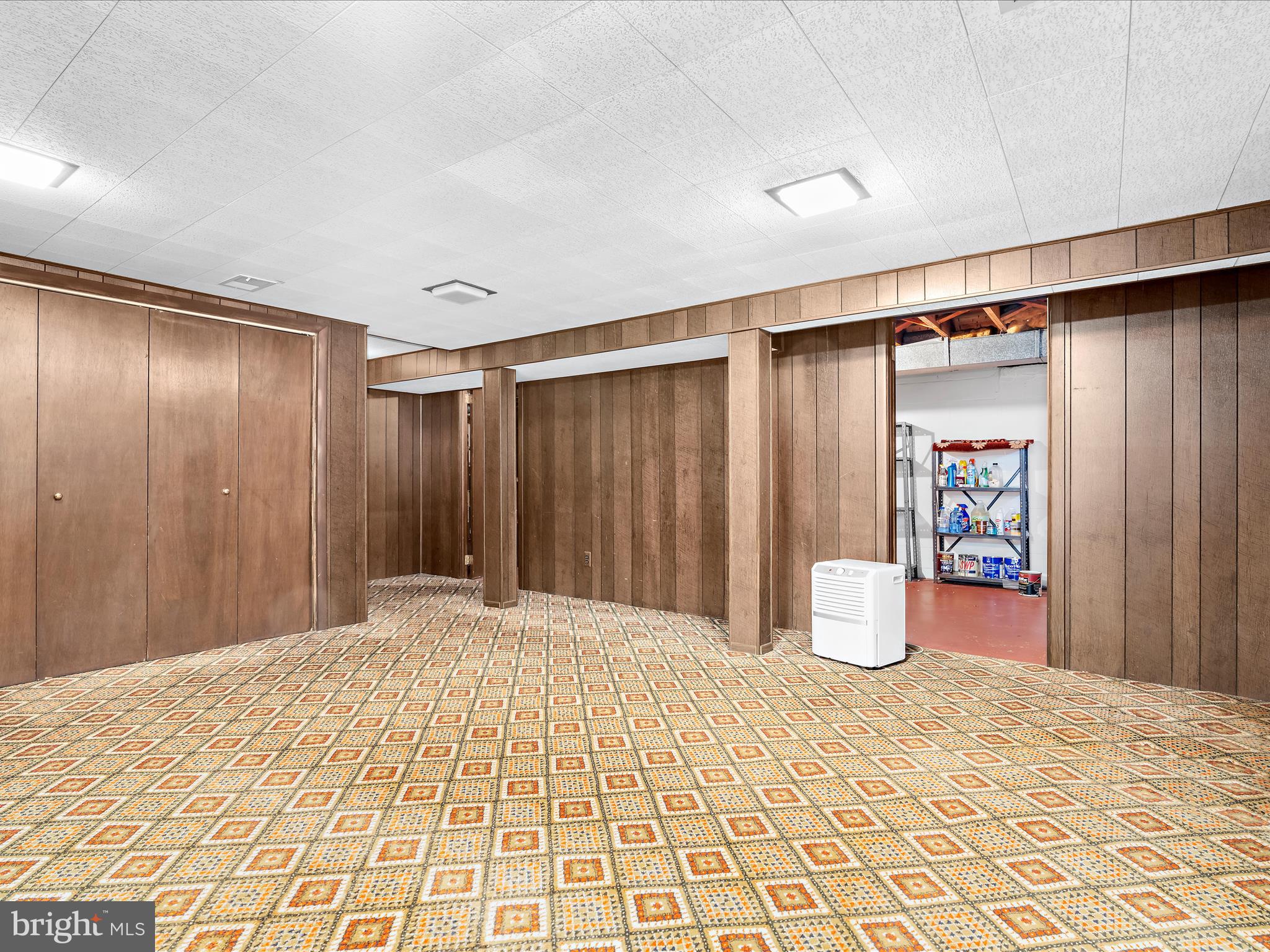 HIDDEN HILLS - Residential