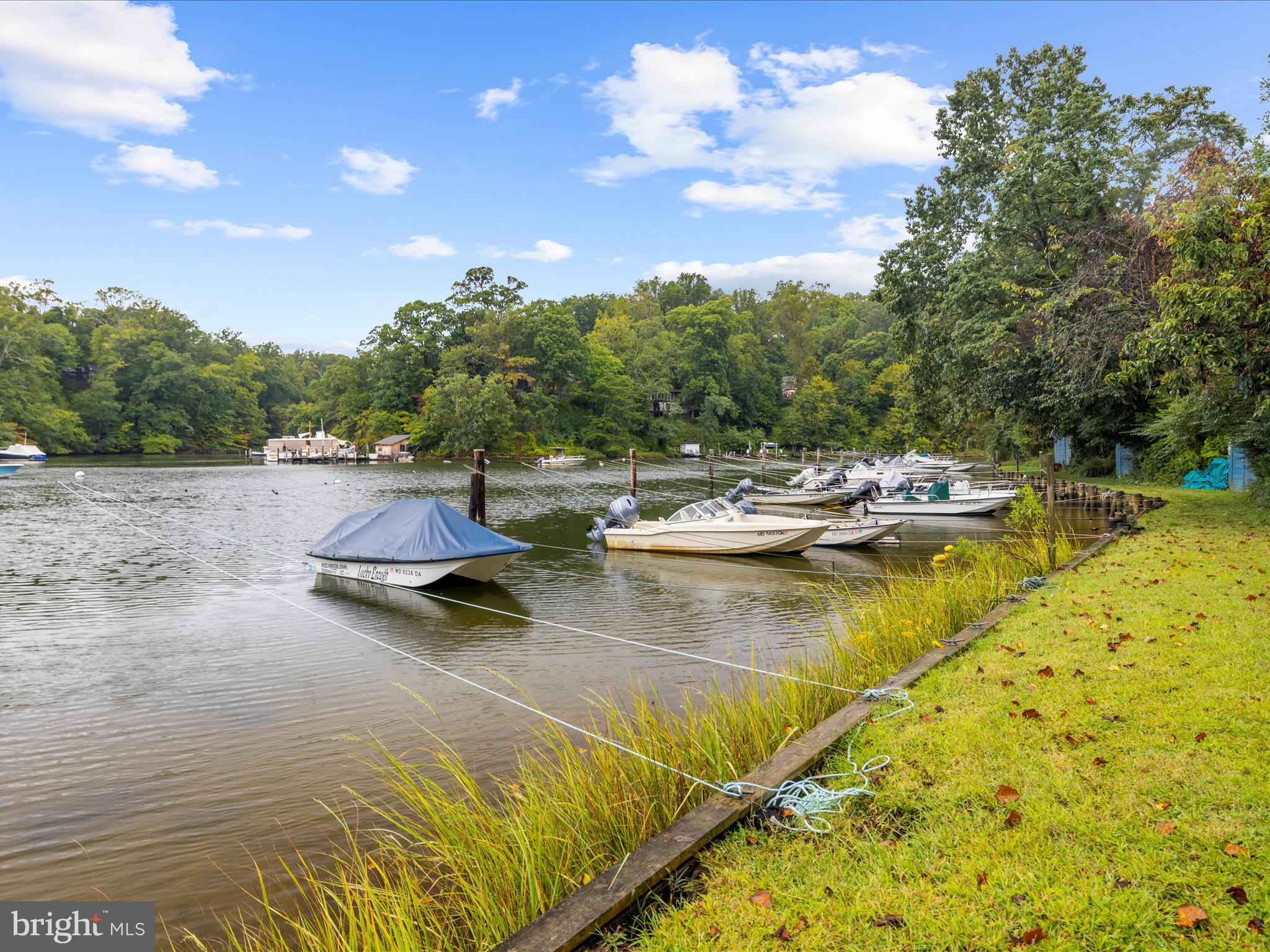 HIDDEN HILLS - Residential