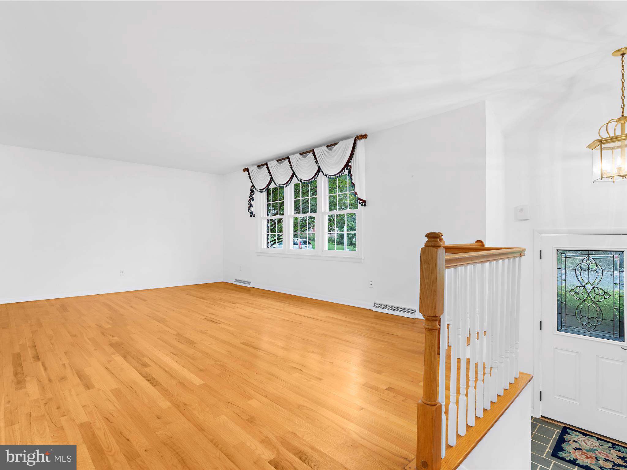 HIDDEN HILLS - Residential