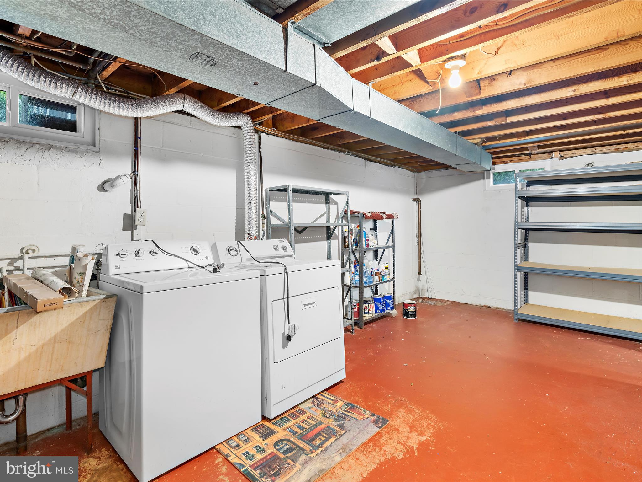 HIDDEN HILLS - Residential