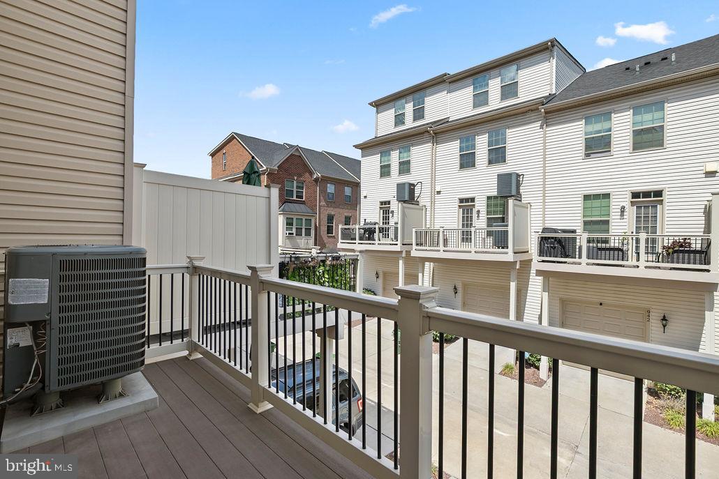 O'DONNELL SQUARE - Residential
