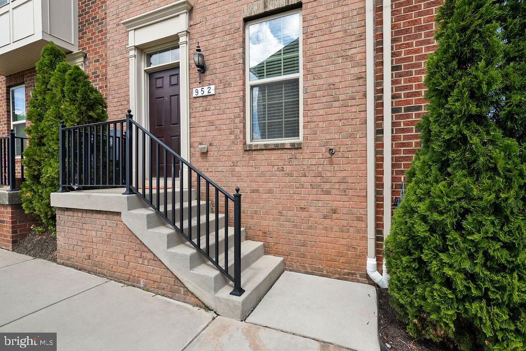 O'DONNELL SQUARE - Residential