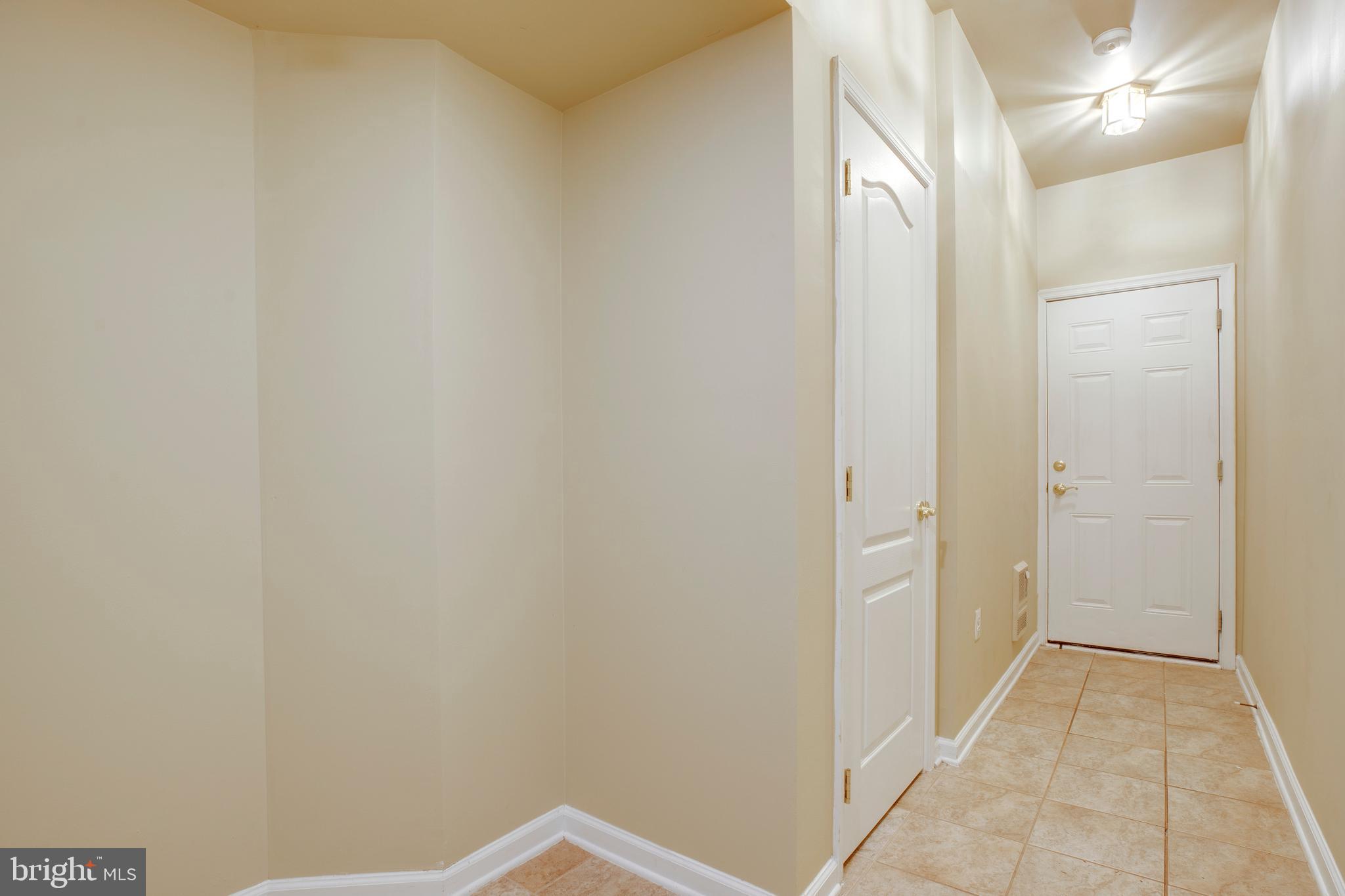 THE TOWNES AT VILLAGE PLACE - Residential