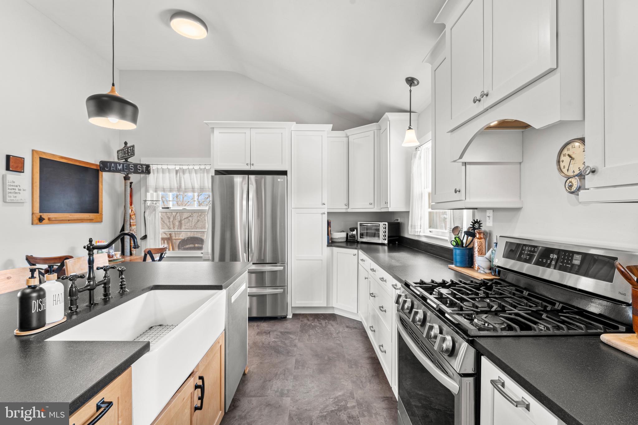 BELMONT - Residential