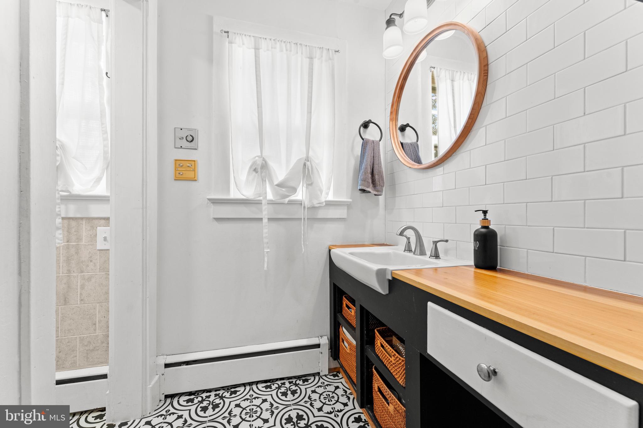 BELMONT - Residential