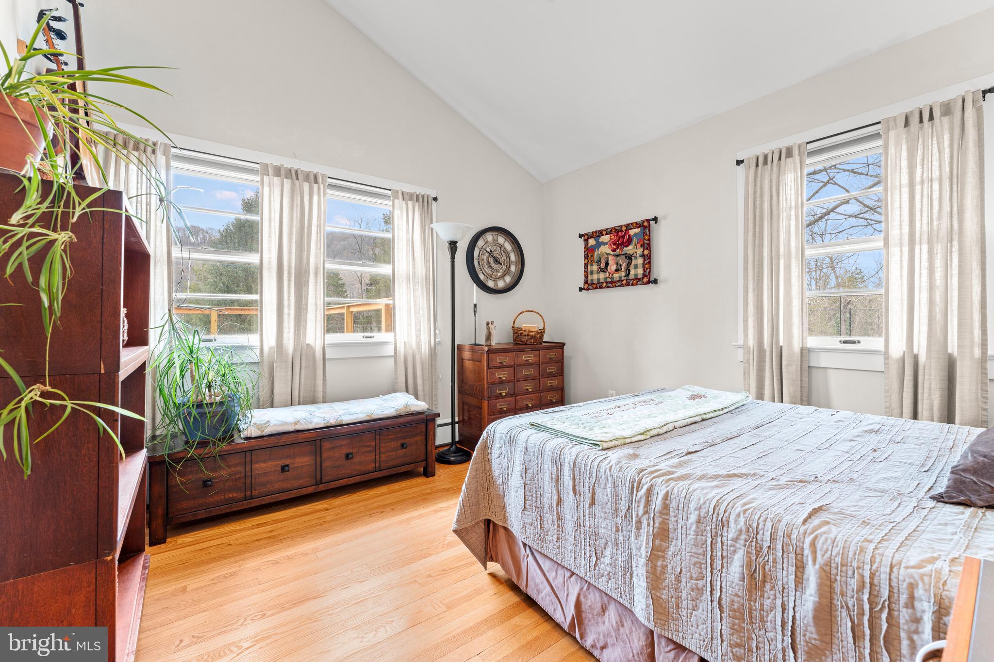 BELMONT - Residential