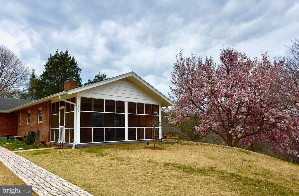 BELMONT - Residential