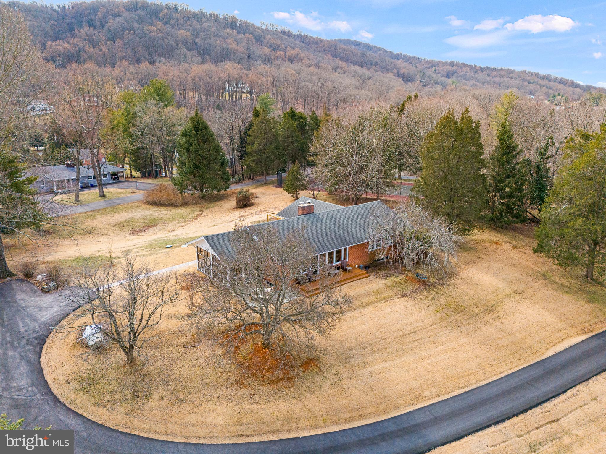 BELMONT - Residential