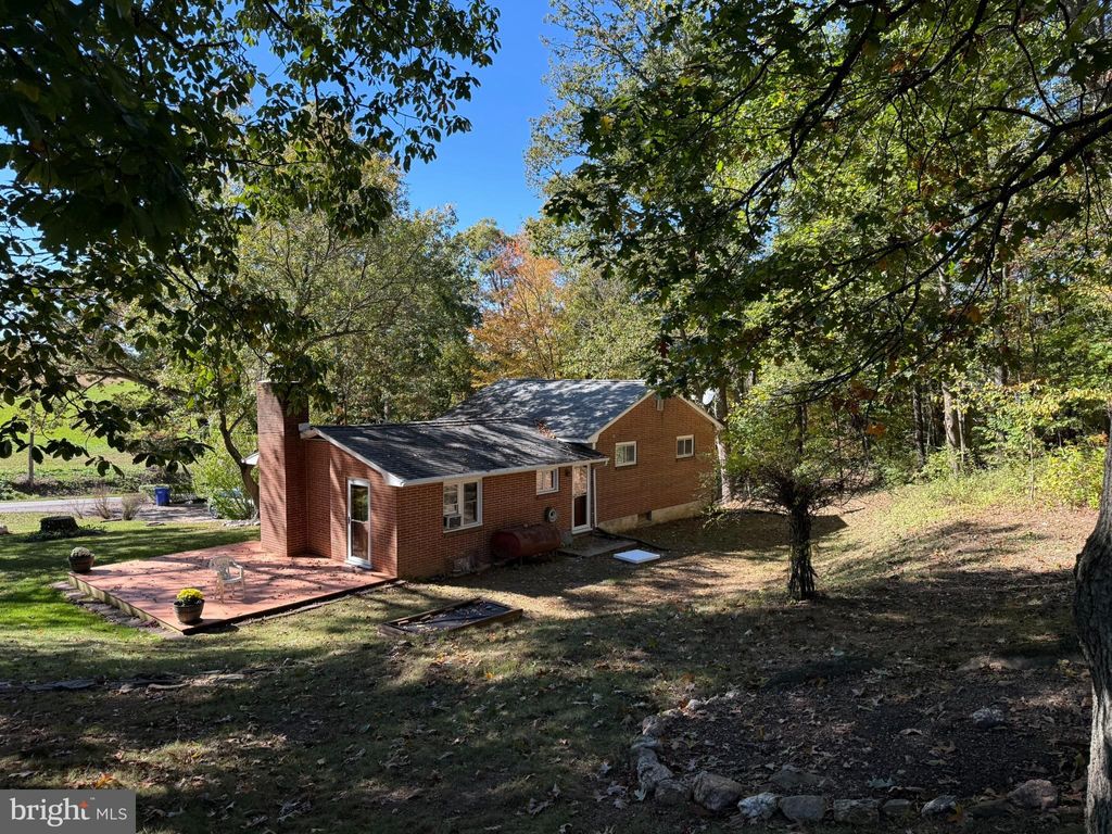 Photo of 2872 Seitzville Road, SEVEN VALLEYS, PA 17360 (MLS # PAYK2091972)