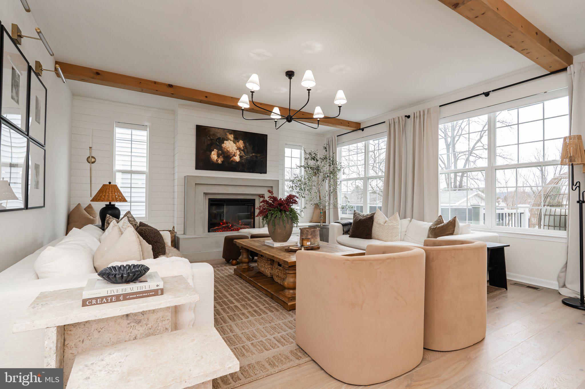 SHENANDOAH SPRINGS - Residential