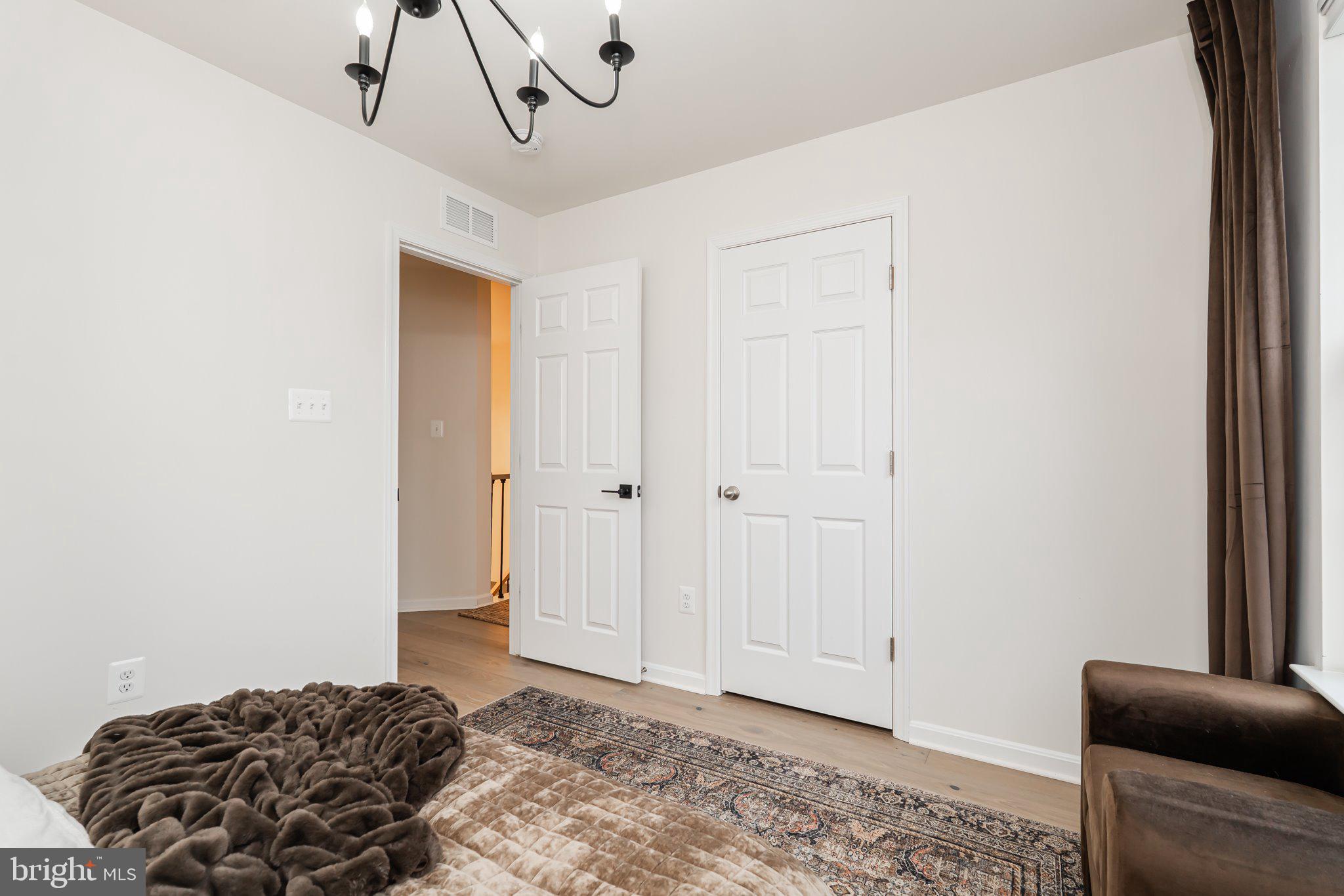 SHENANDOAH SPRINGS - Residential