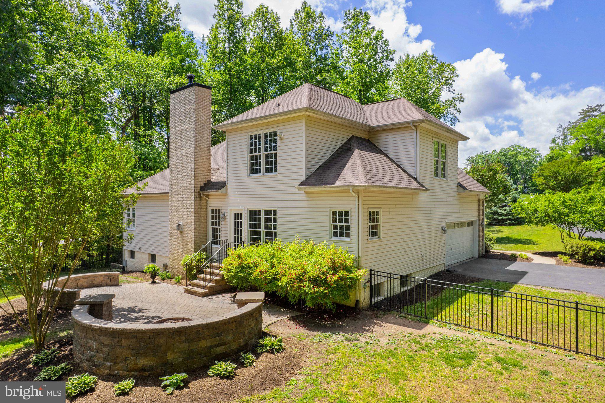 93 INDIAN VIEW COURT