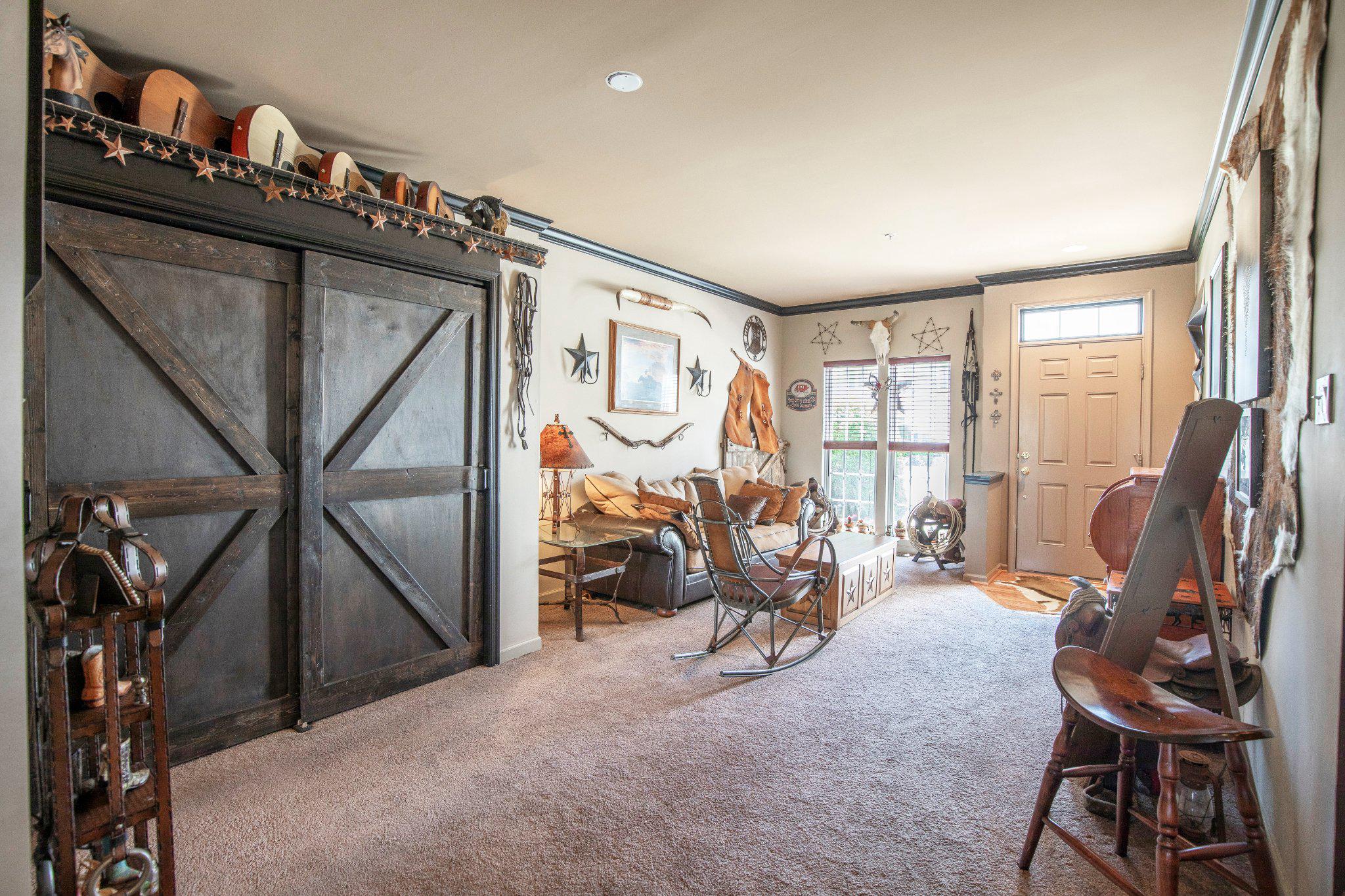 2665 CRABAPPLE CIRCLE