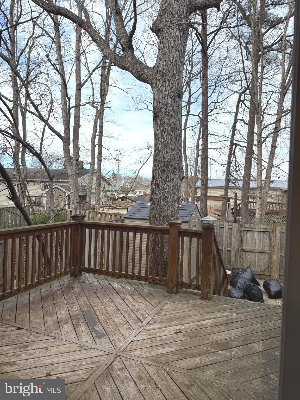 GREENVIEW VILLAGE - Residential Lease