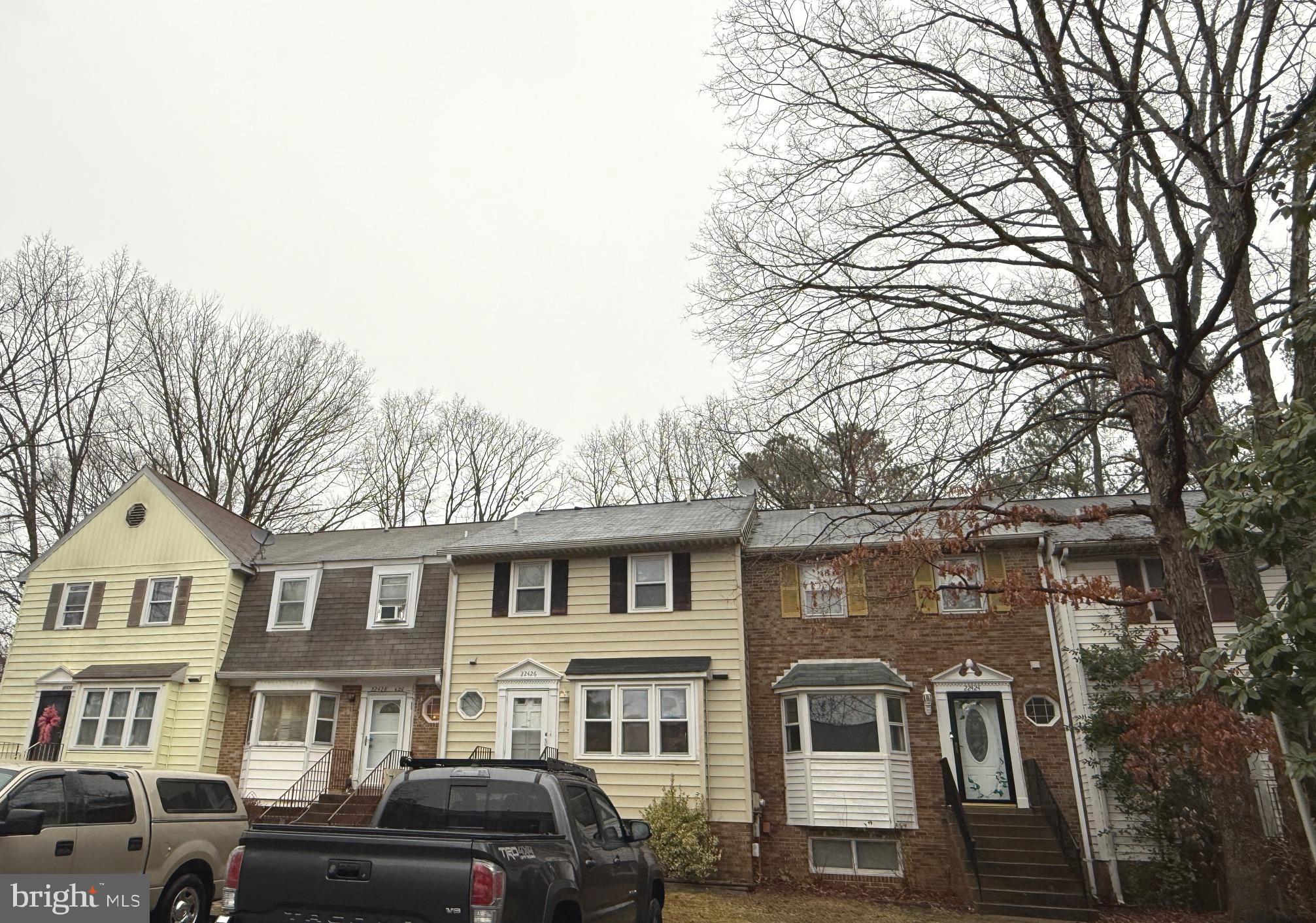 GREENVIEW VILLAGE - Residential Lease