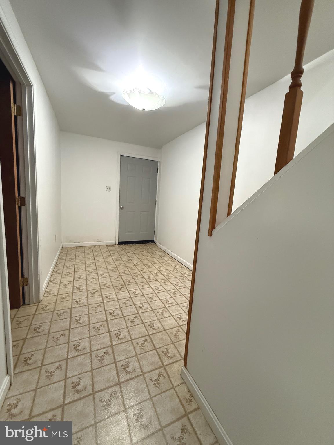 GREENVIEW VILLAGE - Residential Lease