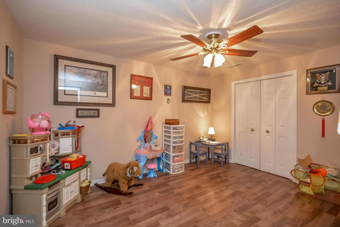 THE WILLOWS OF CROFTON - Residential