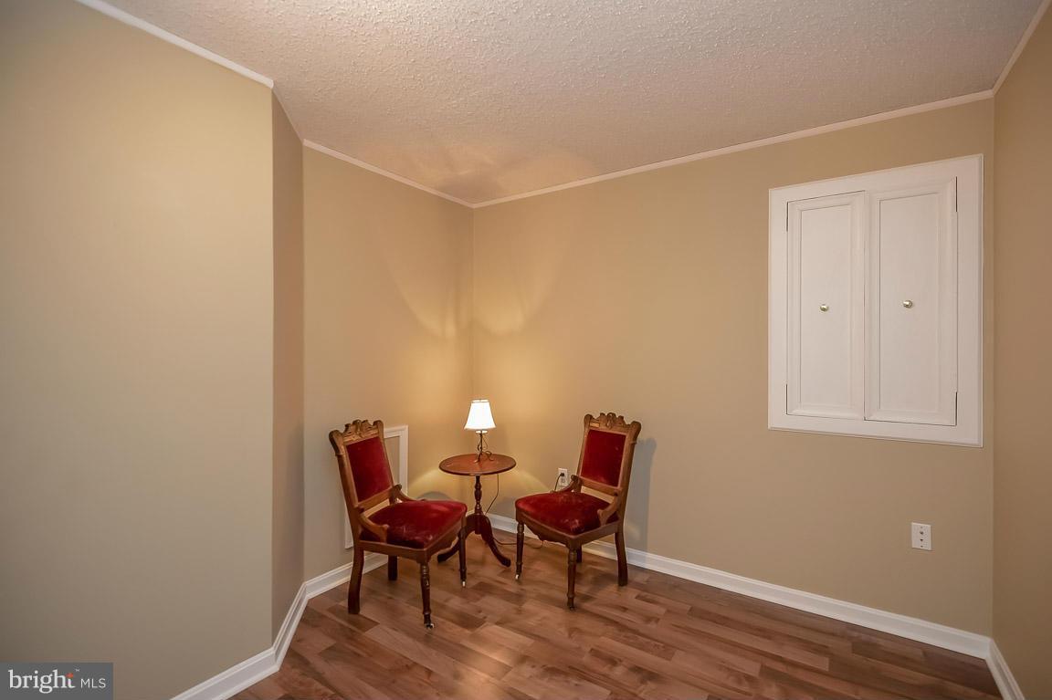 THE WILLOWS OF CROFTON - Residential