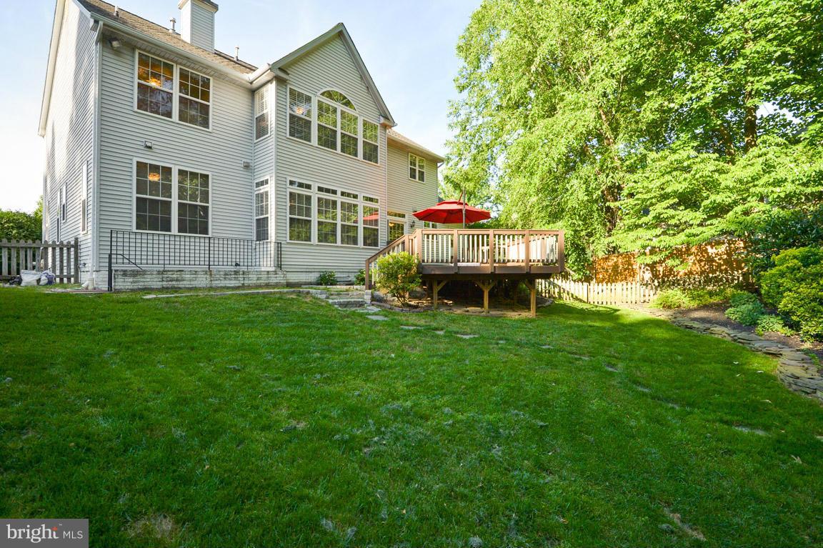 THE WILLOWS OF CROFTON - Residential