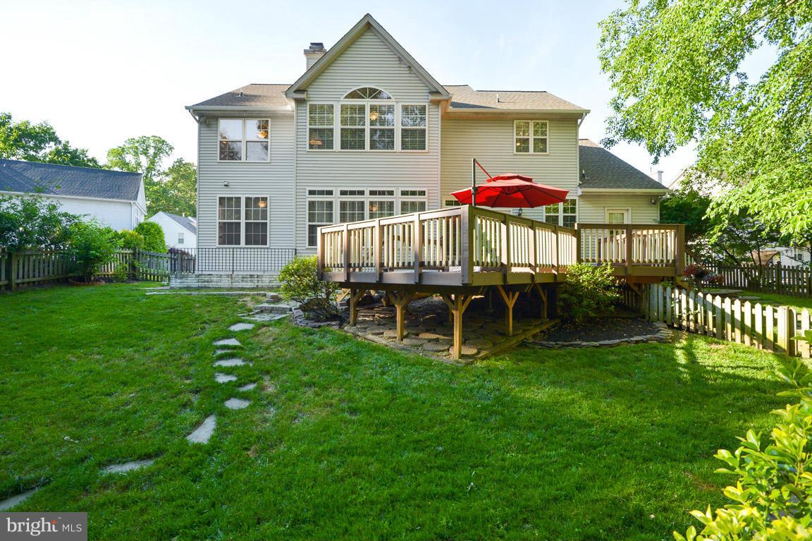 THE WILLOWS OF CROFTON - Residential