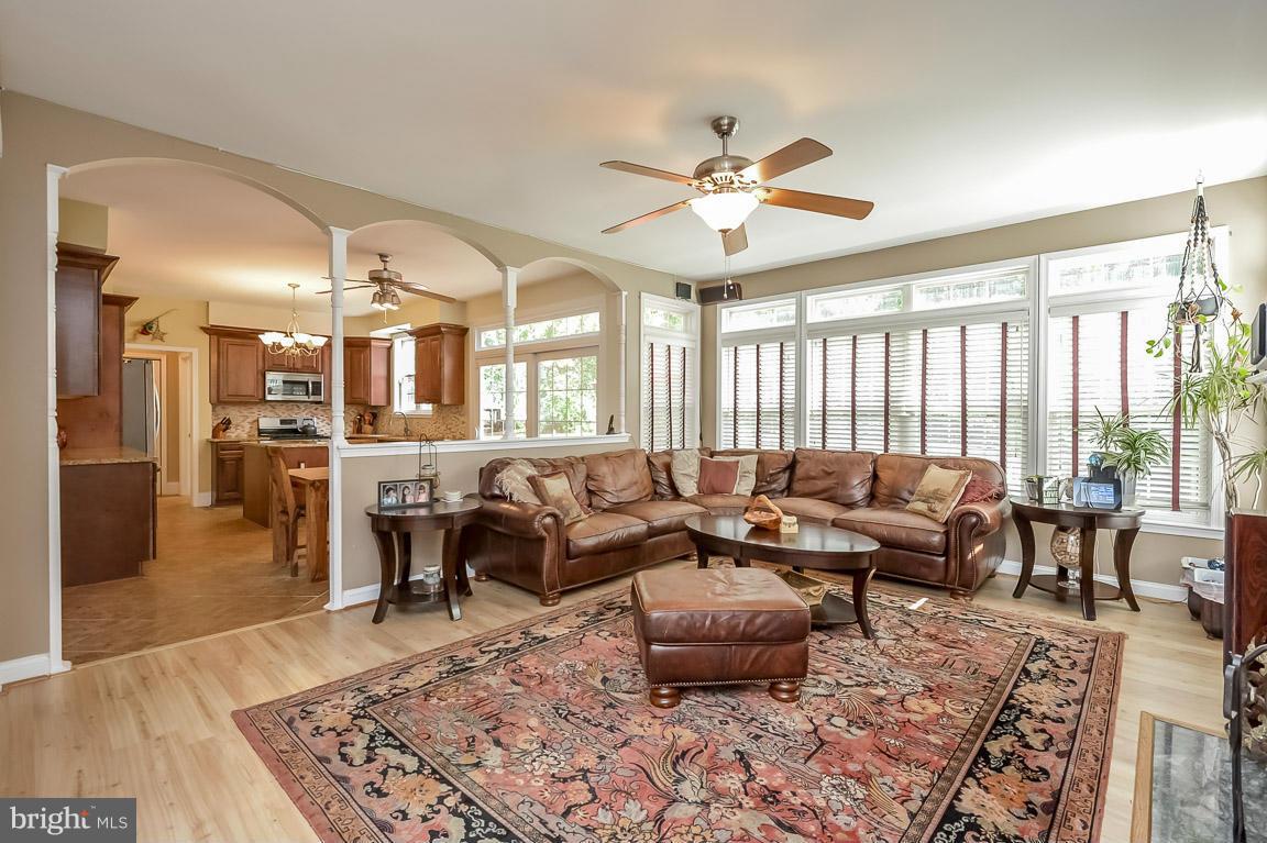 THE WILLOWS OF CROFTON - Residential