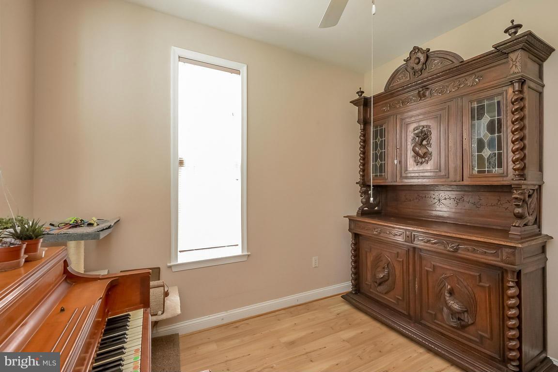 THE WILLOWS OF CROFTON - Residential