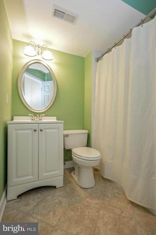 THE WILLOWS OF CROFTON - Residential