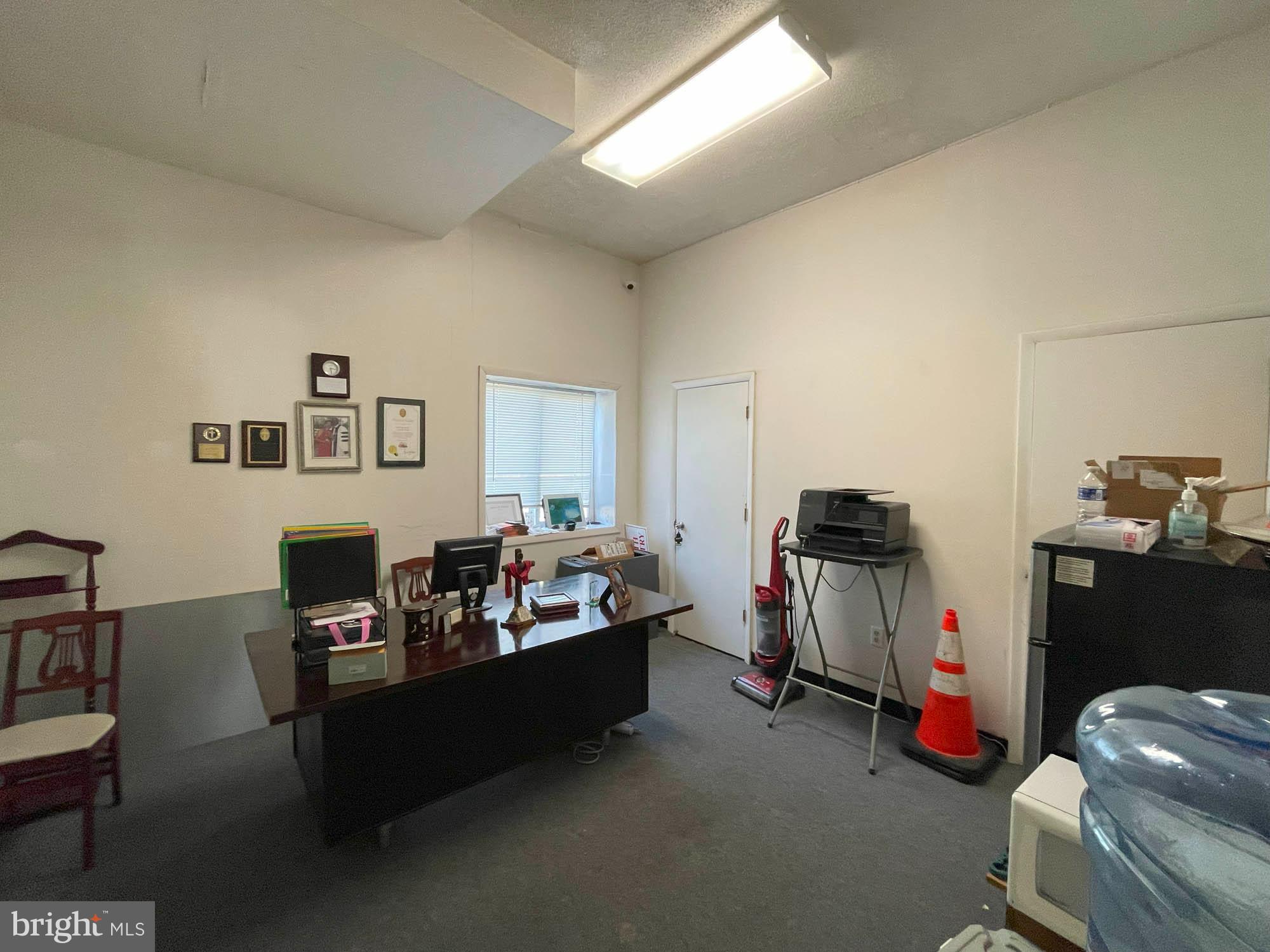 LAURAVILLE HISTORIC DISTRICT - Commercial Sale