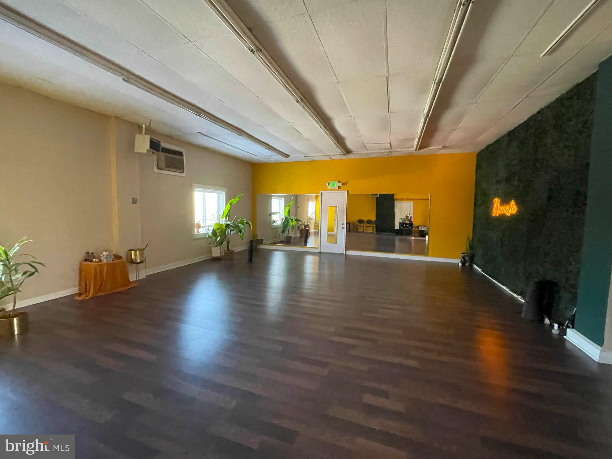 5001 HARFORD ROAD