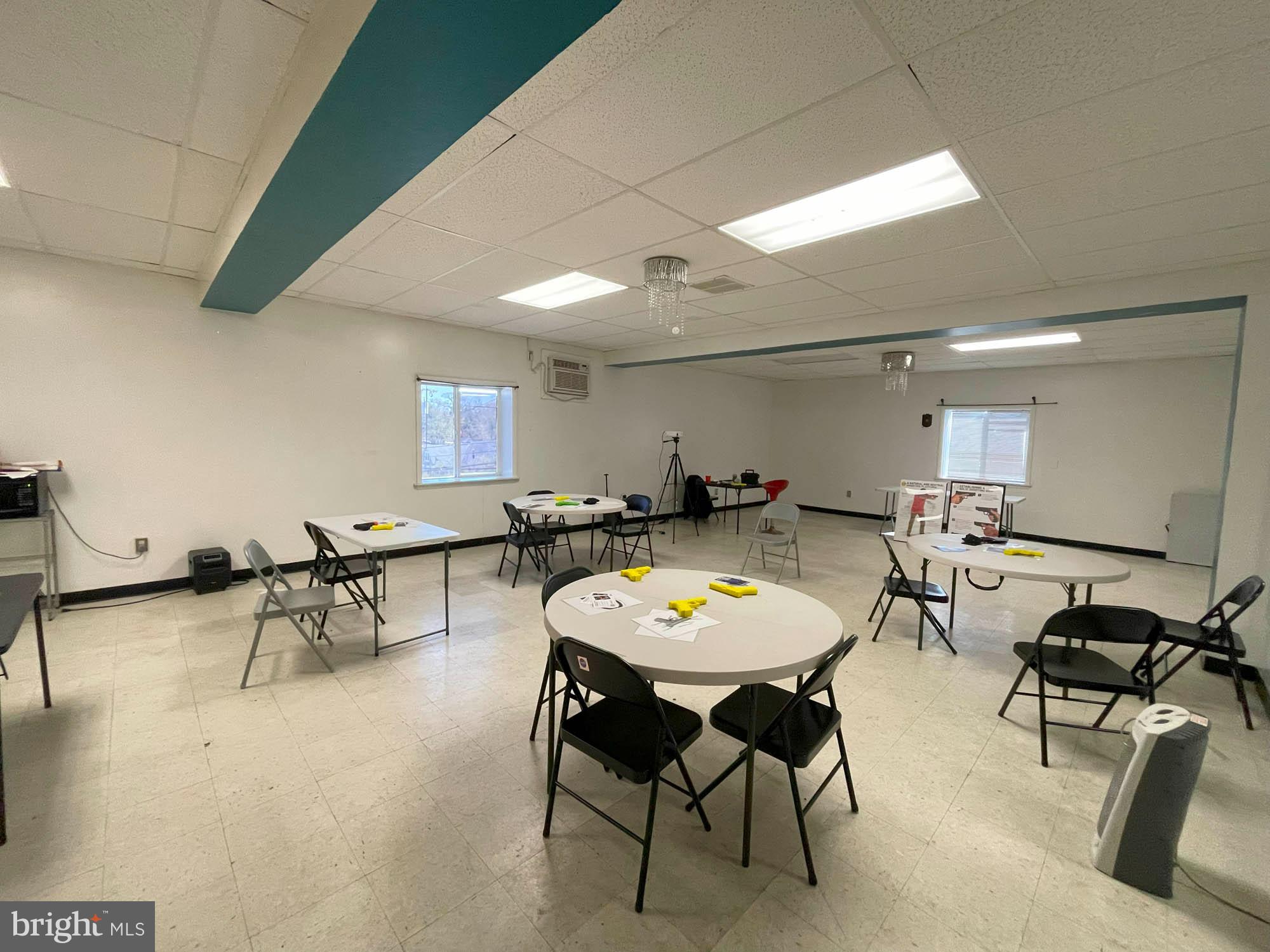 LAURAVILLE HISTORIC DISTRICT - Commercial Sale