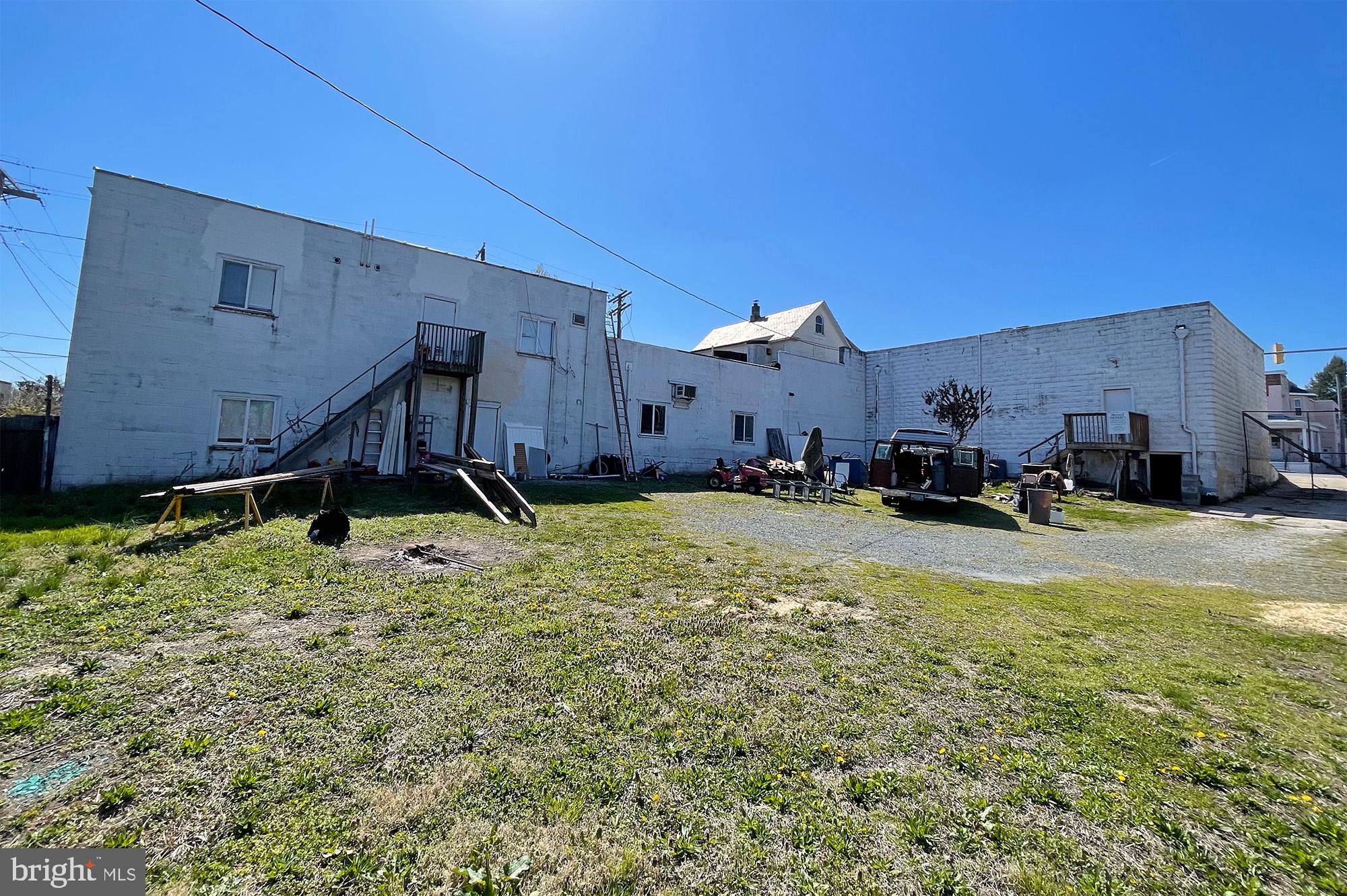 5001 HARFORD ROAD