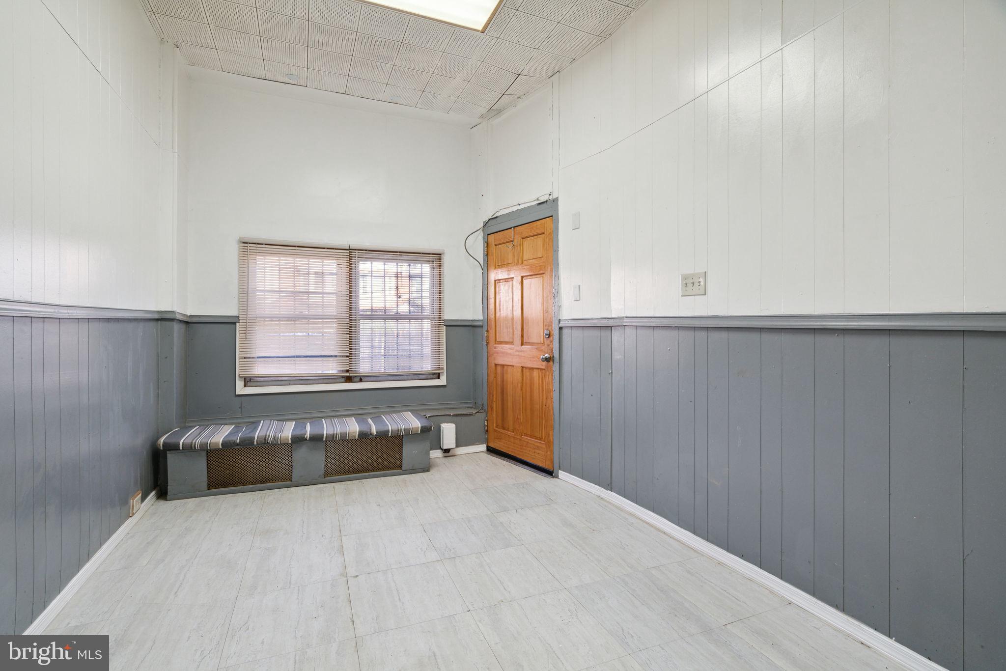 PORT RICHMOND - Residential Income