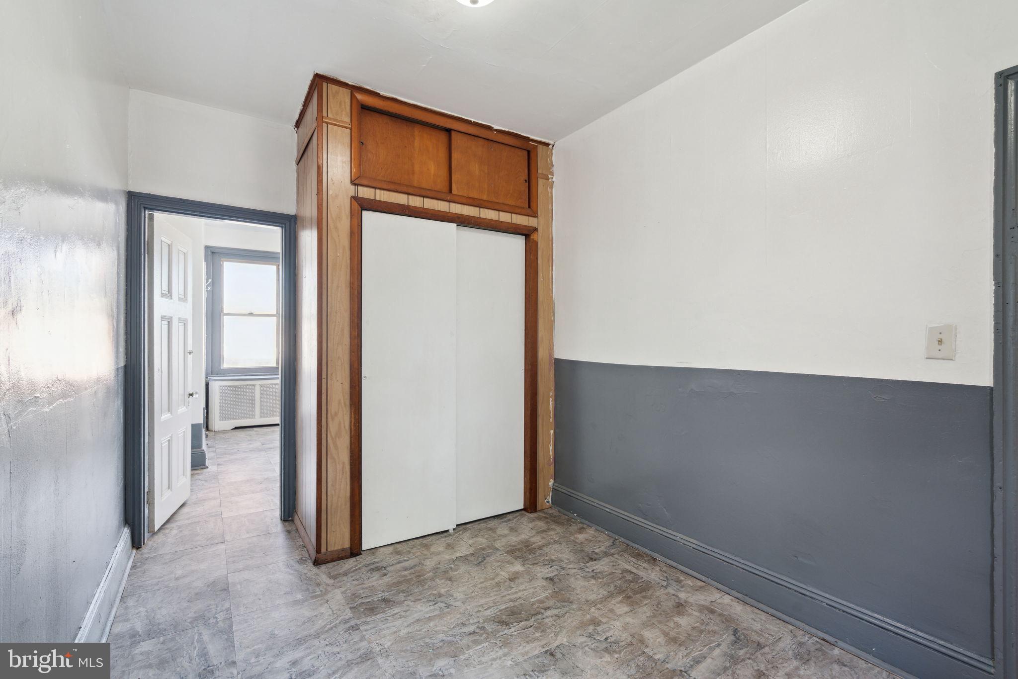 PORT RICHMOND - Residential Income