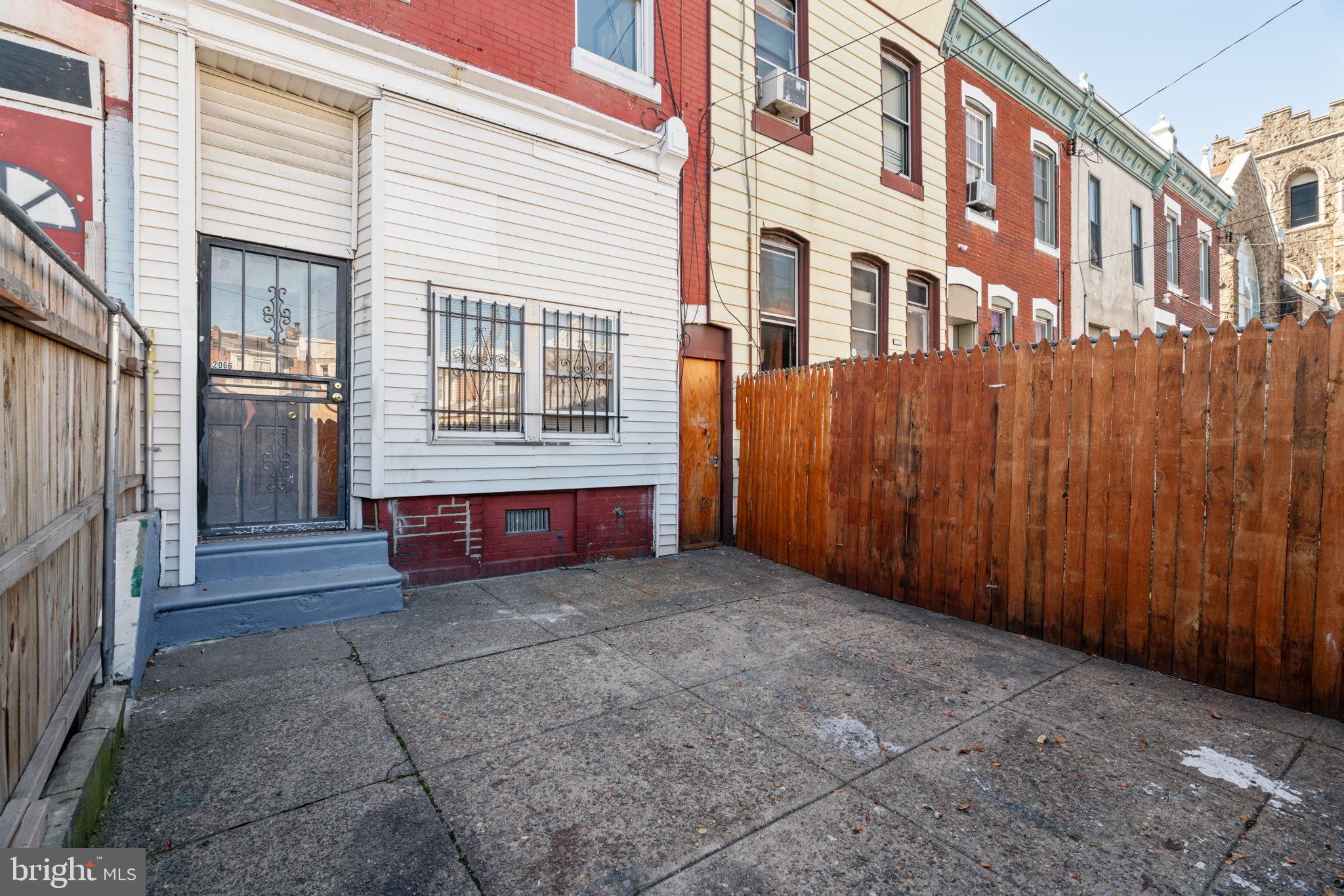 PORT RICHMOND - Residential Income