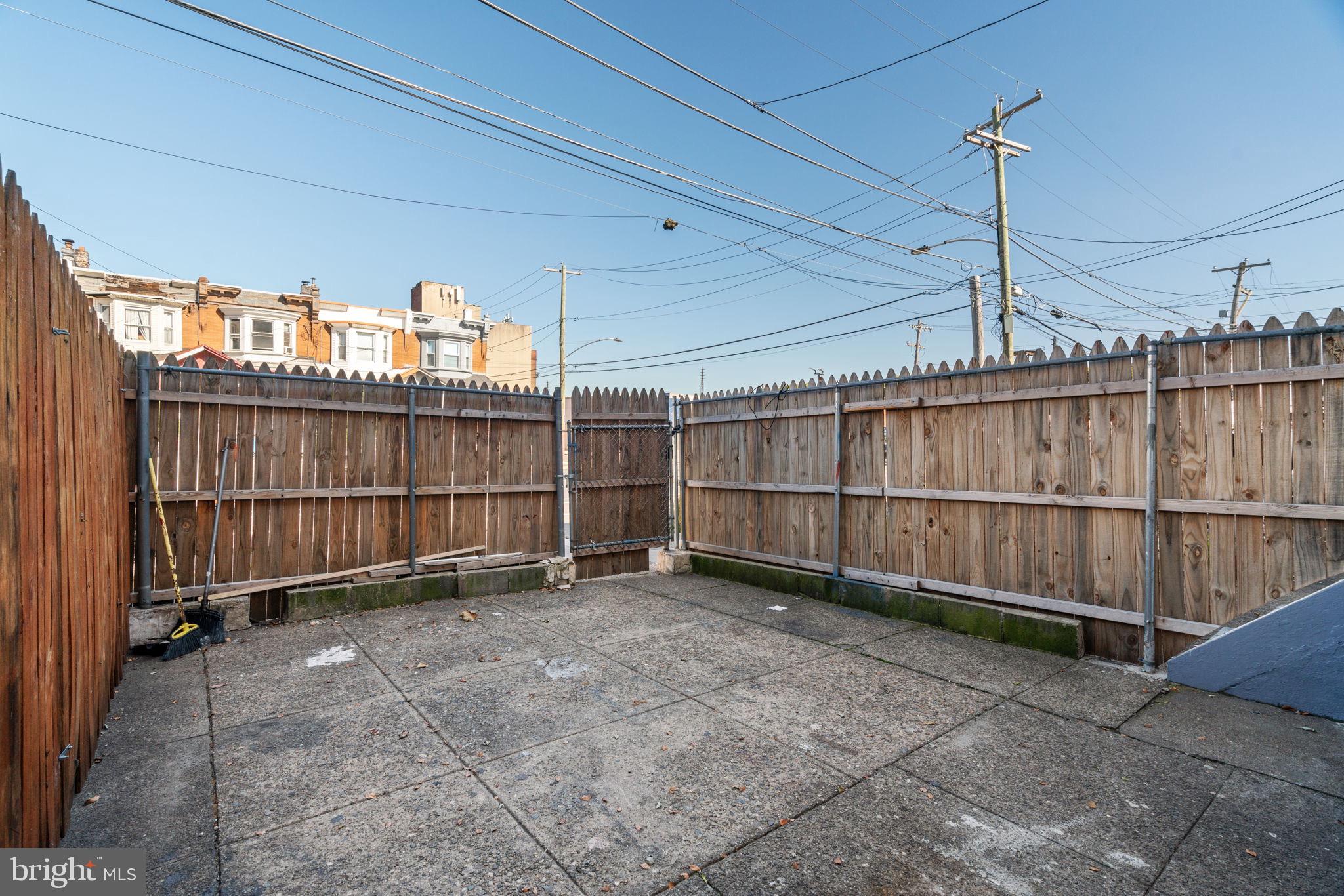 PORT RICHMOND - Residential Income