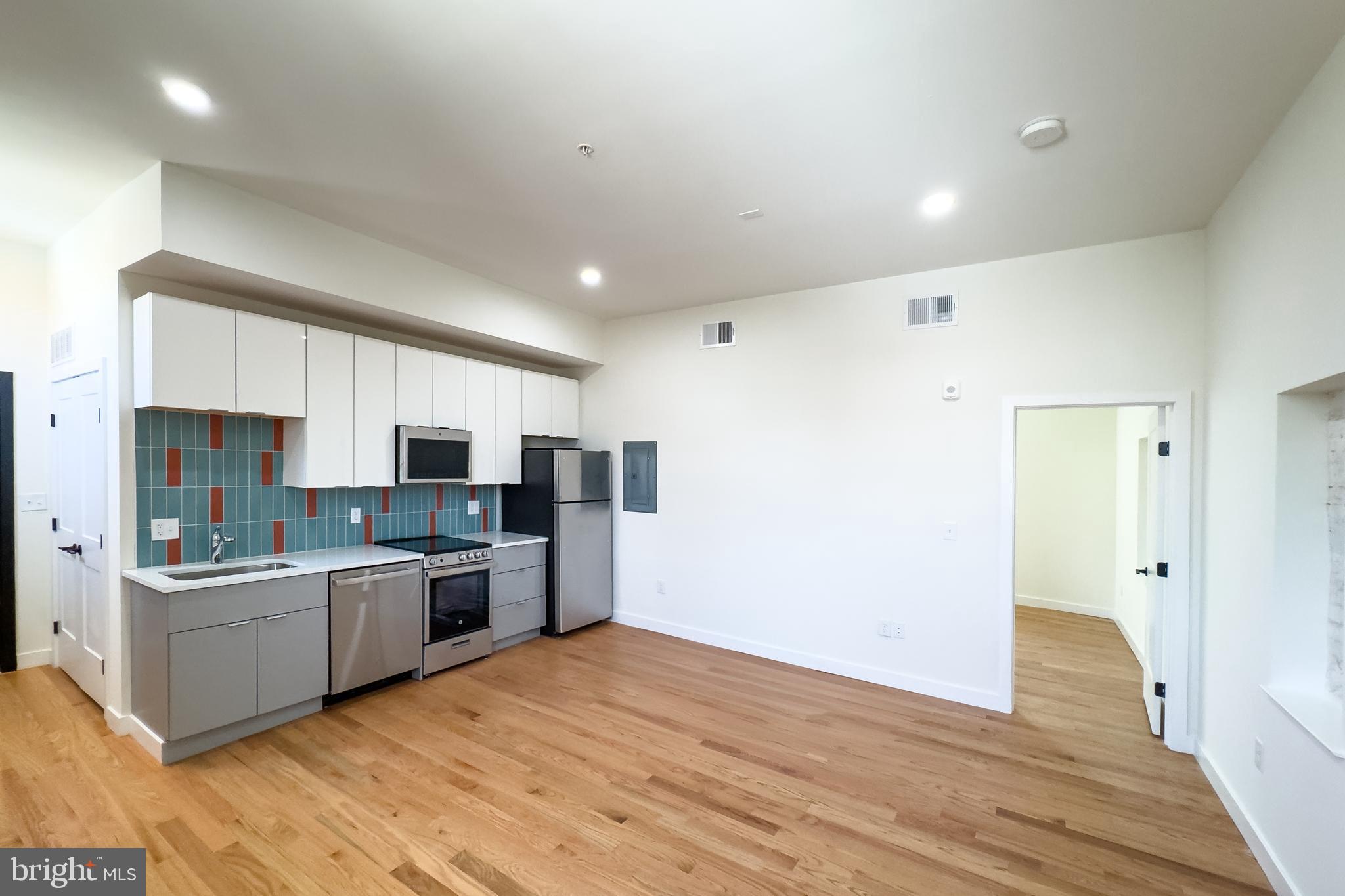 GREENMOUNT WEST - Residential Lease