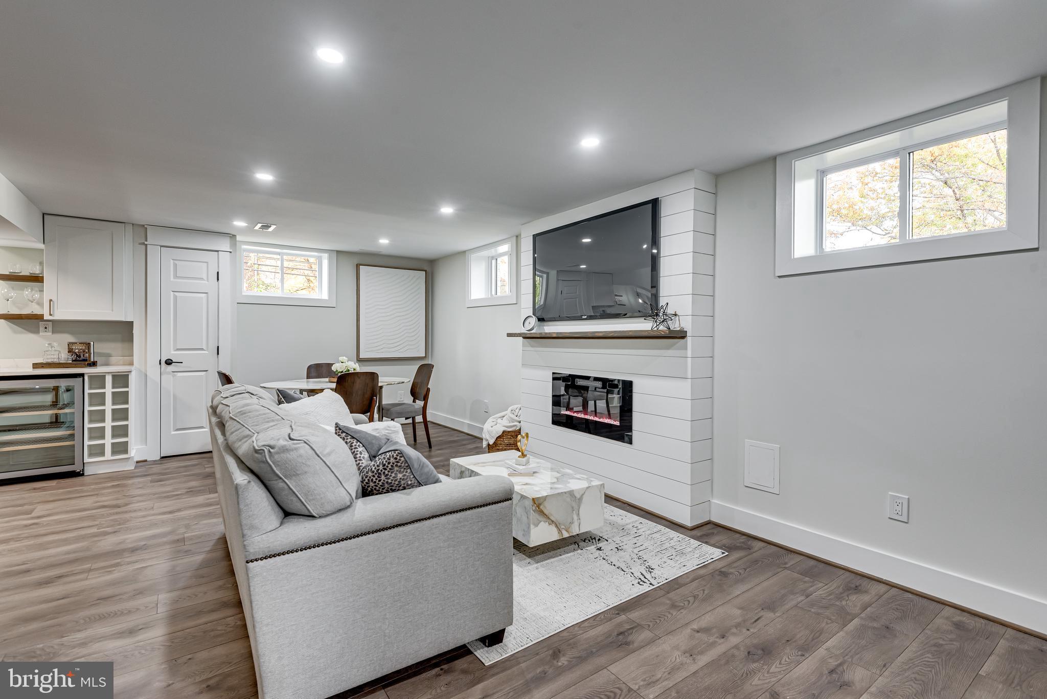 UNIVERSITY PARK - Residential