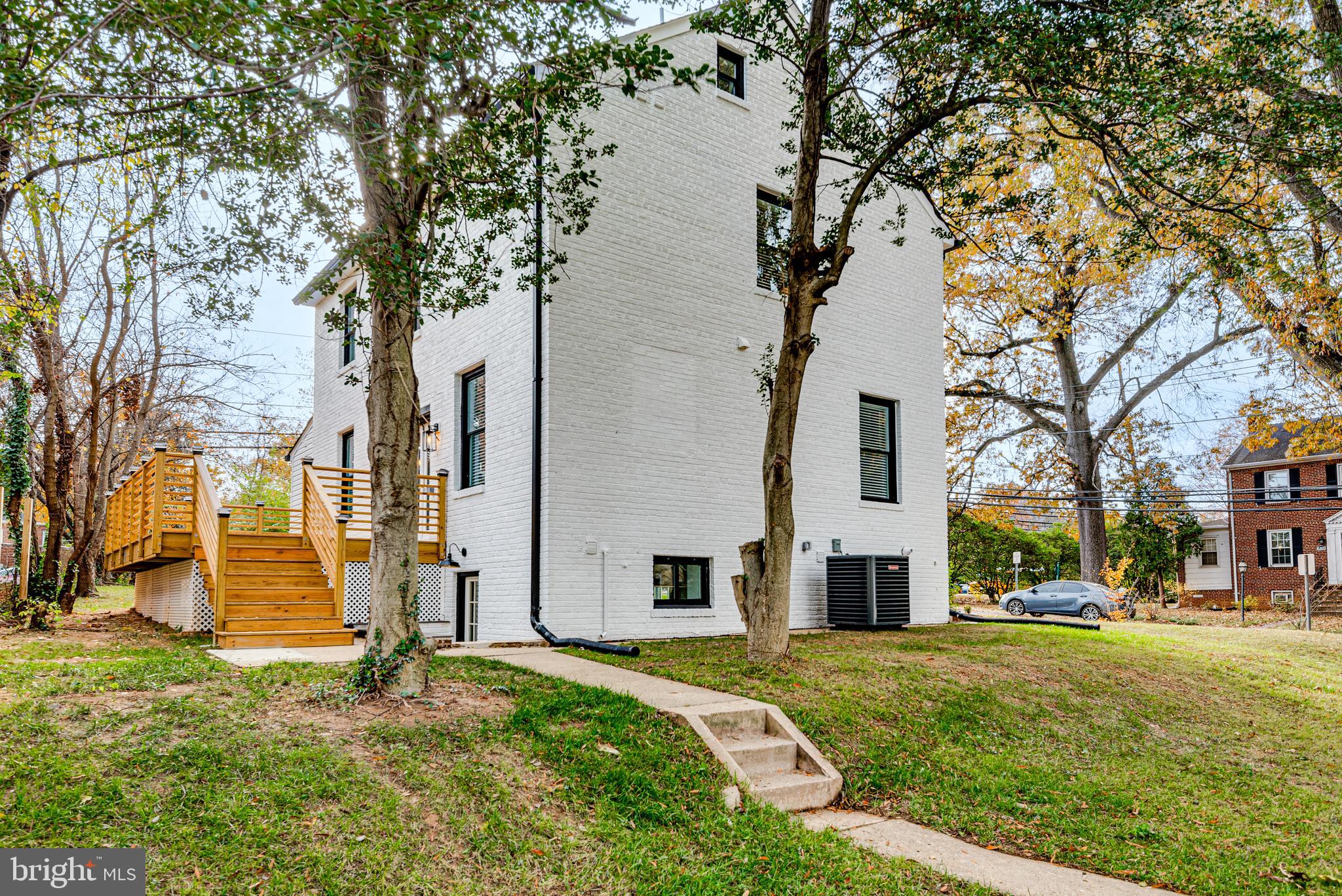 UNIVERSITY PARK - Residential